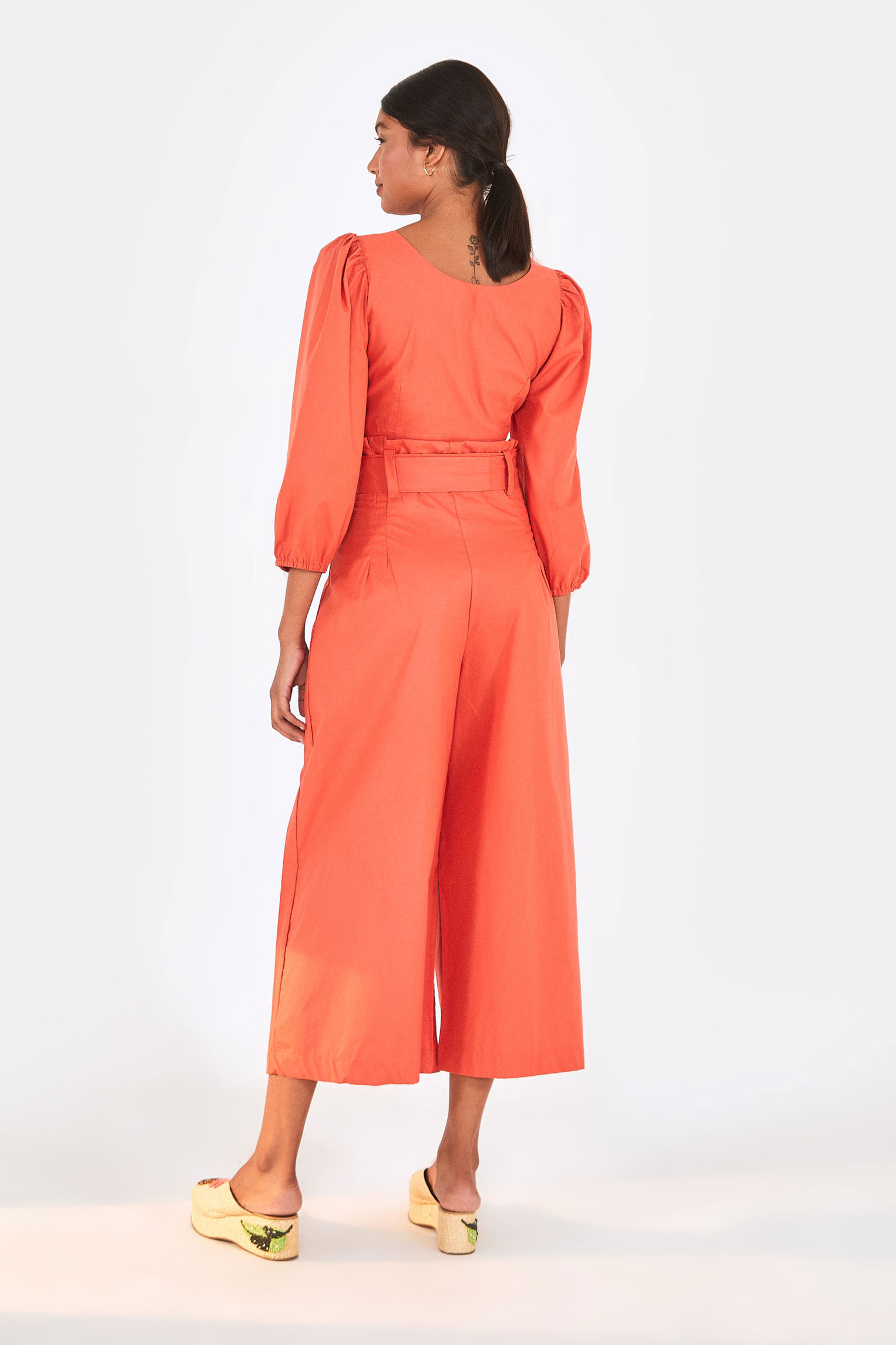 Calça Midi Pregas Com Faixa