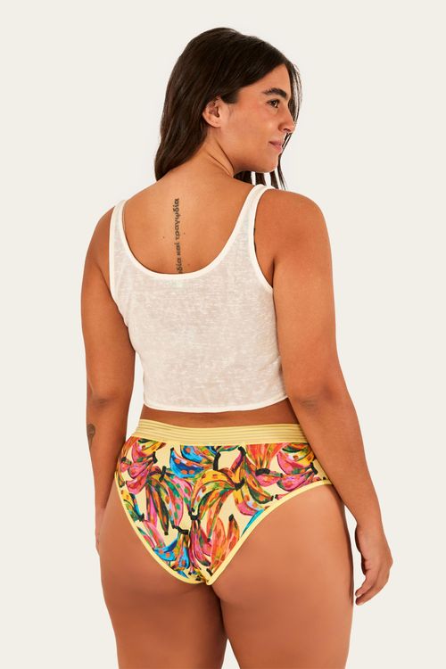 300138_14651_2-CALCINHA-CLASSICA-COR-DE-BANANA-PANTYS