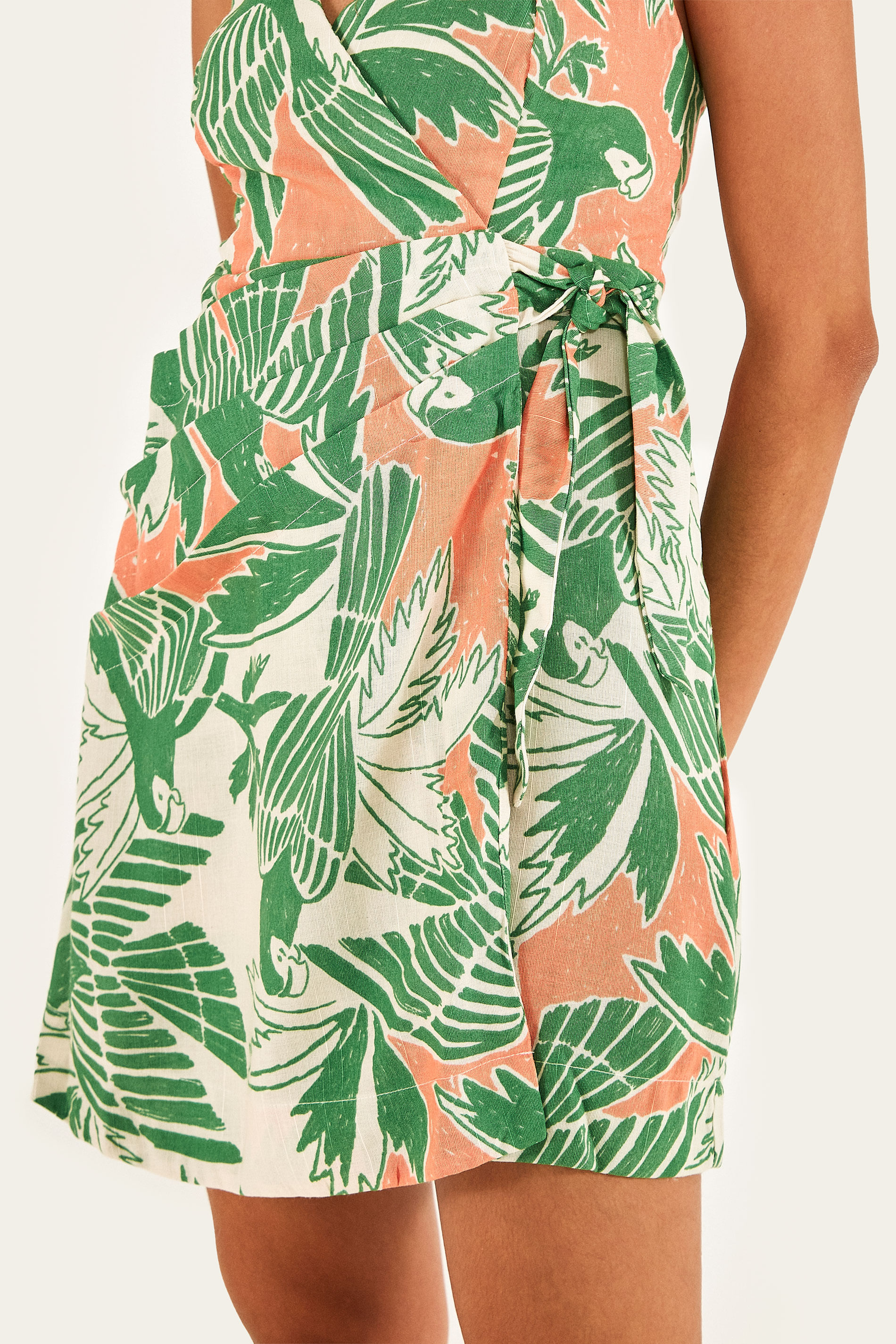 Vestido Curto Estampado Voo Das Cores