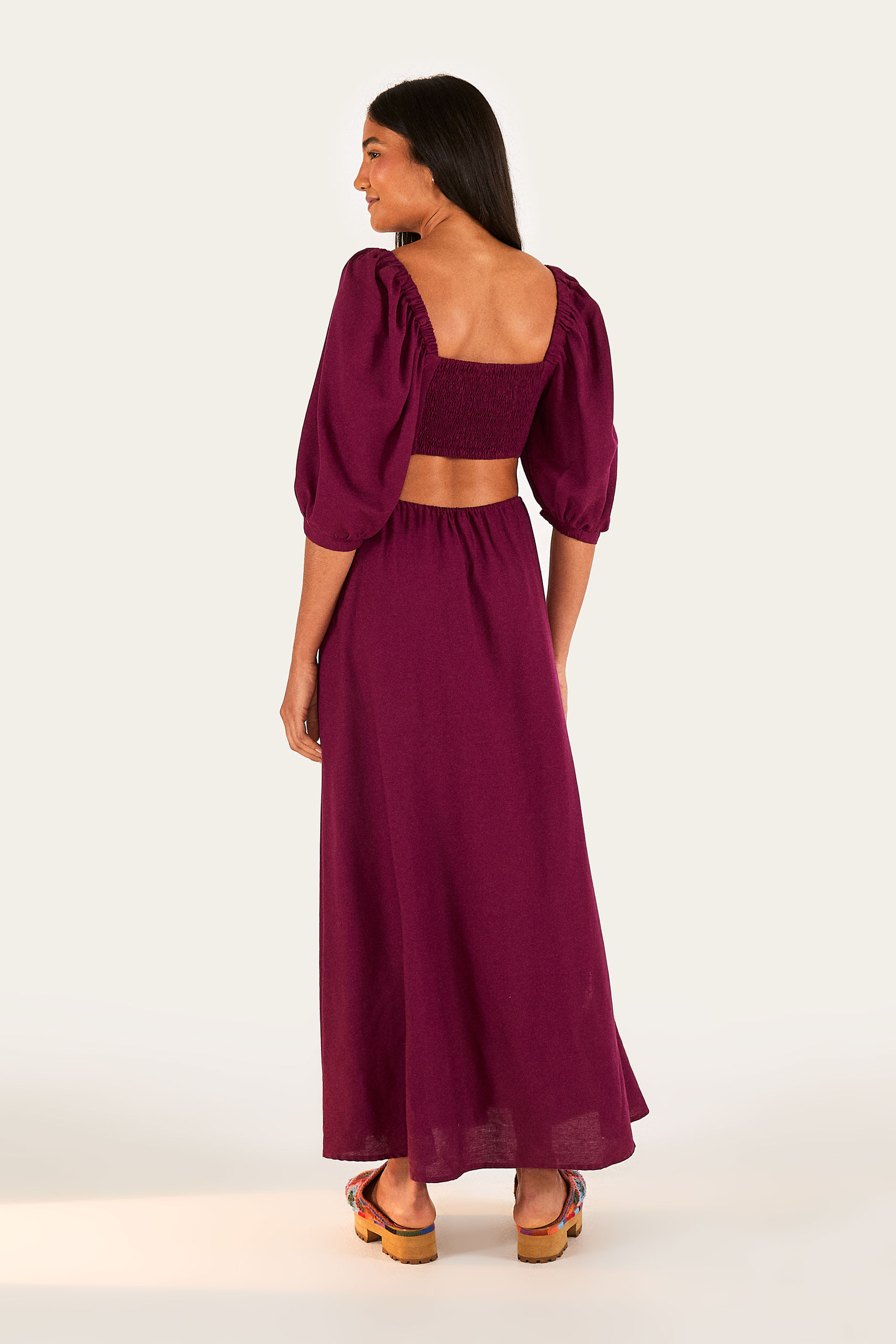 Vestido Godê Fenda Com Manga