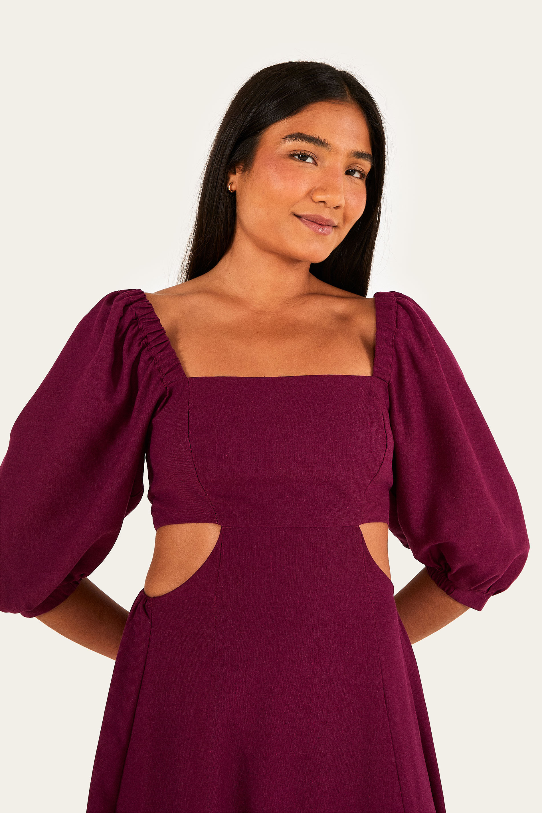 Vestido Godê Fenda Com Manga
