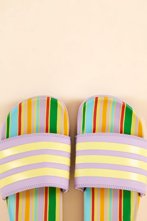 312864_2276_2-ADILETTE-ADIDAS-HANDMADE-STRIPES-PASTEL