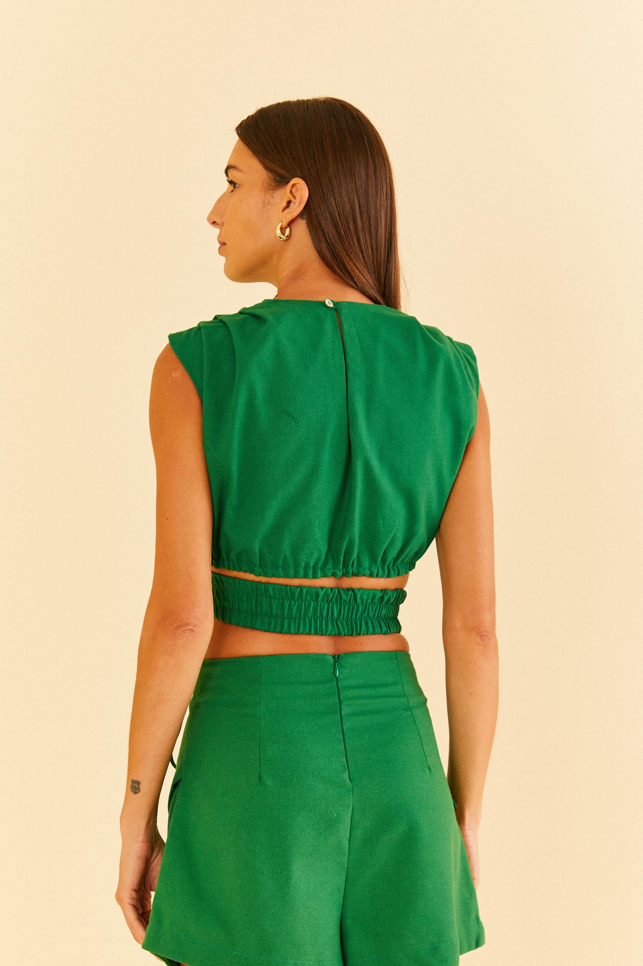 Blusa Cropped Pregas Argola
