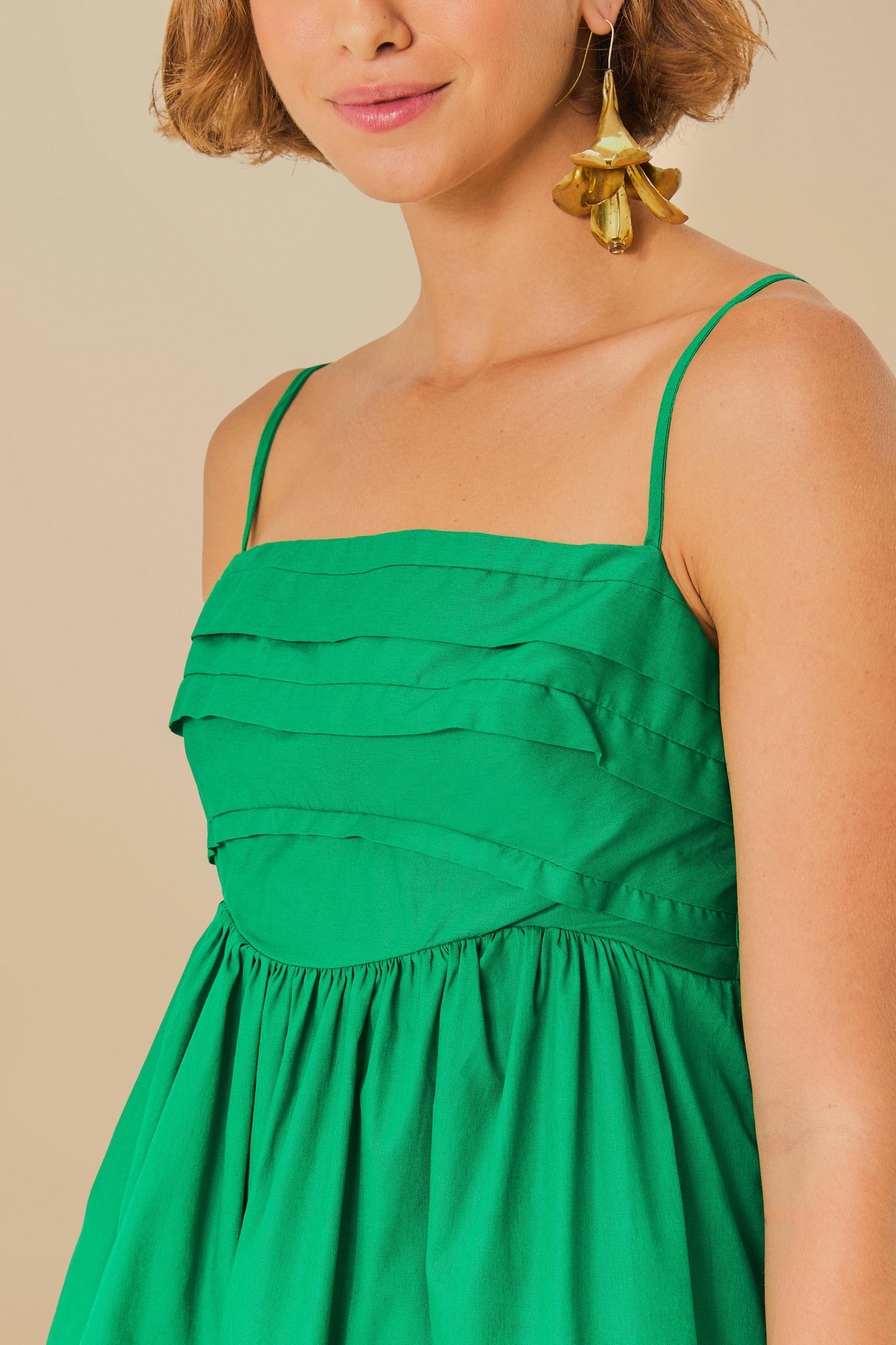 Vestido Curto Pregas