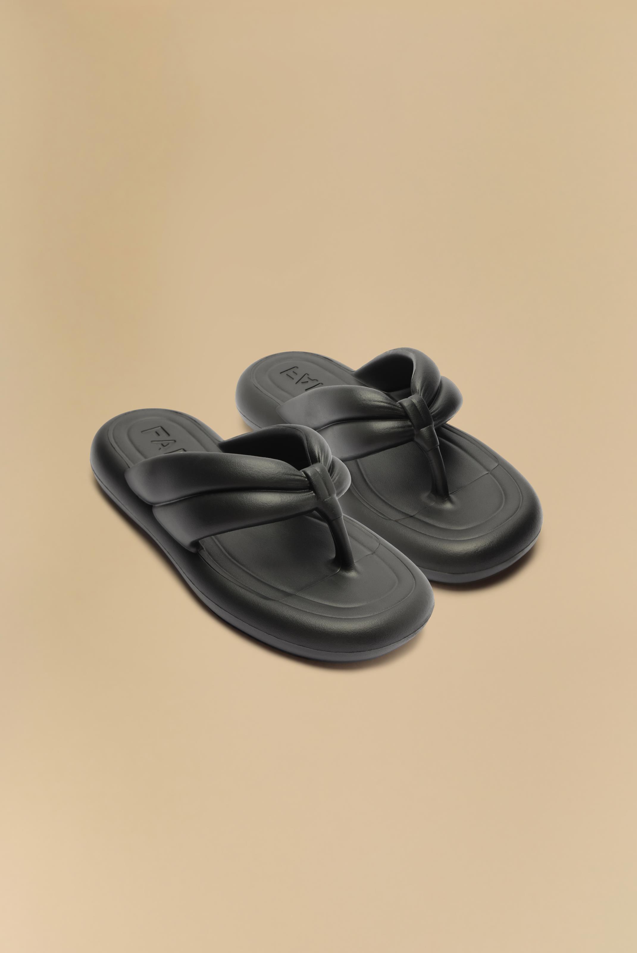 FARM*新シューズライン**Ape**トング*Chinelo Katita Preto Chinelo Katita