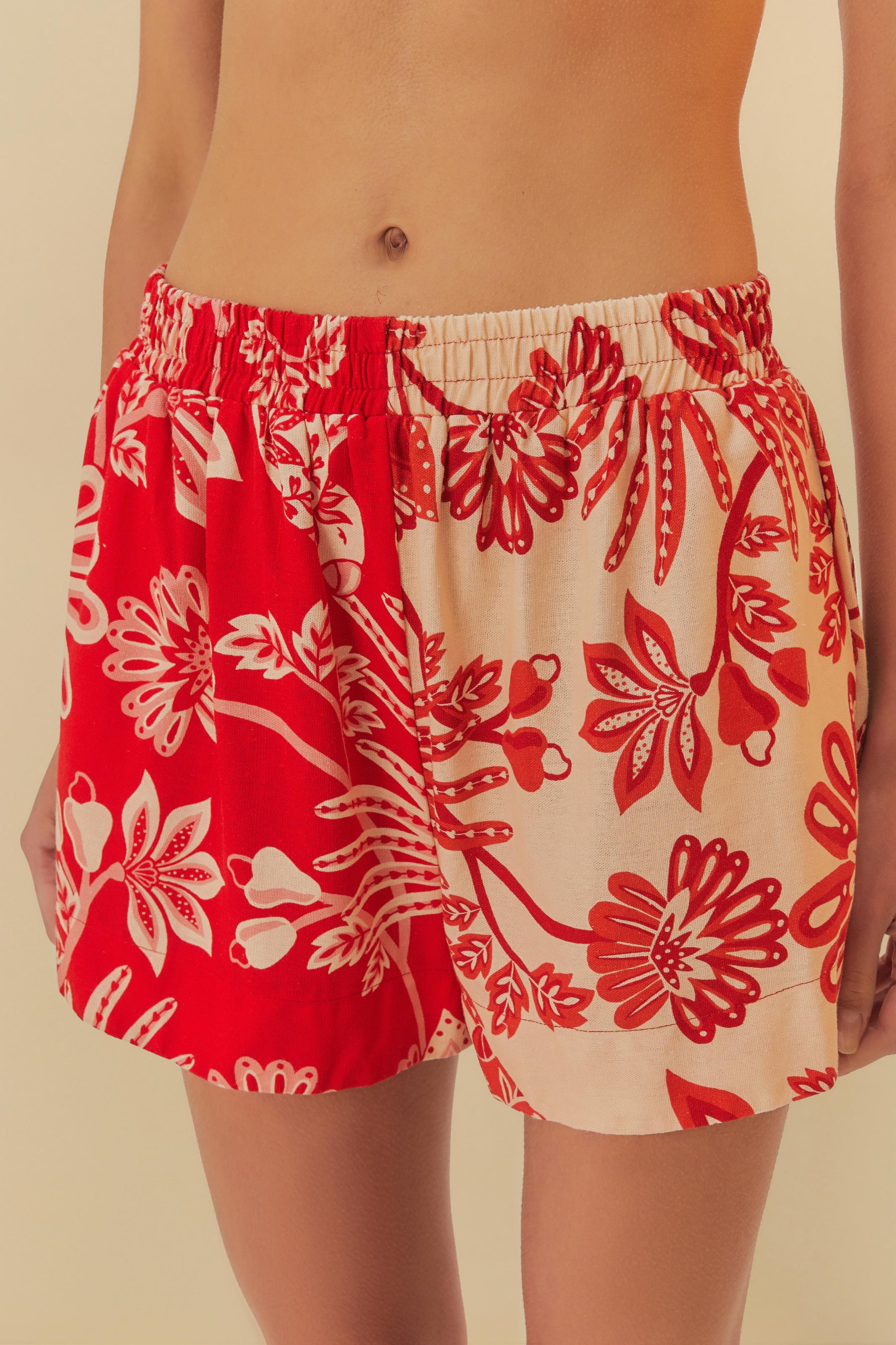 Short Estampado Arara Floral