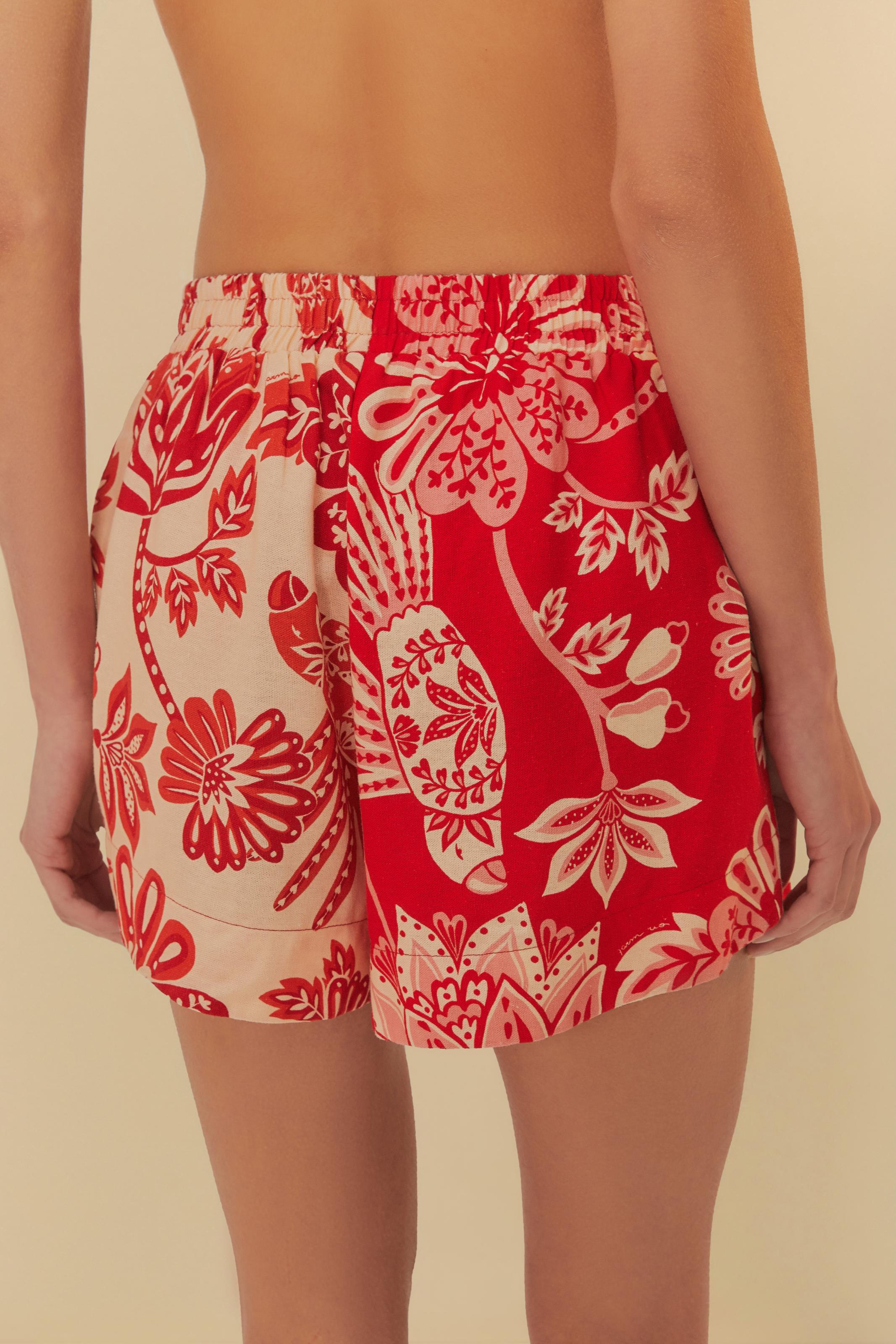 Short Estampado Arara Floral