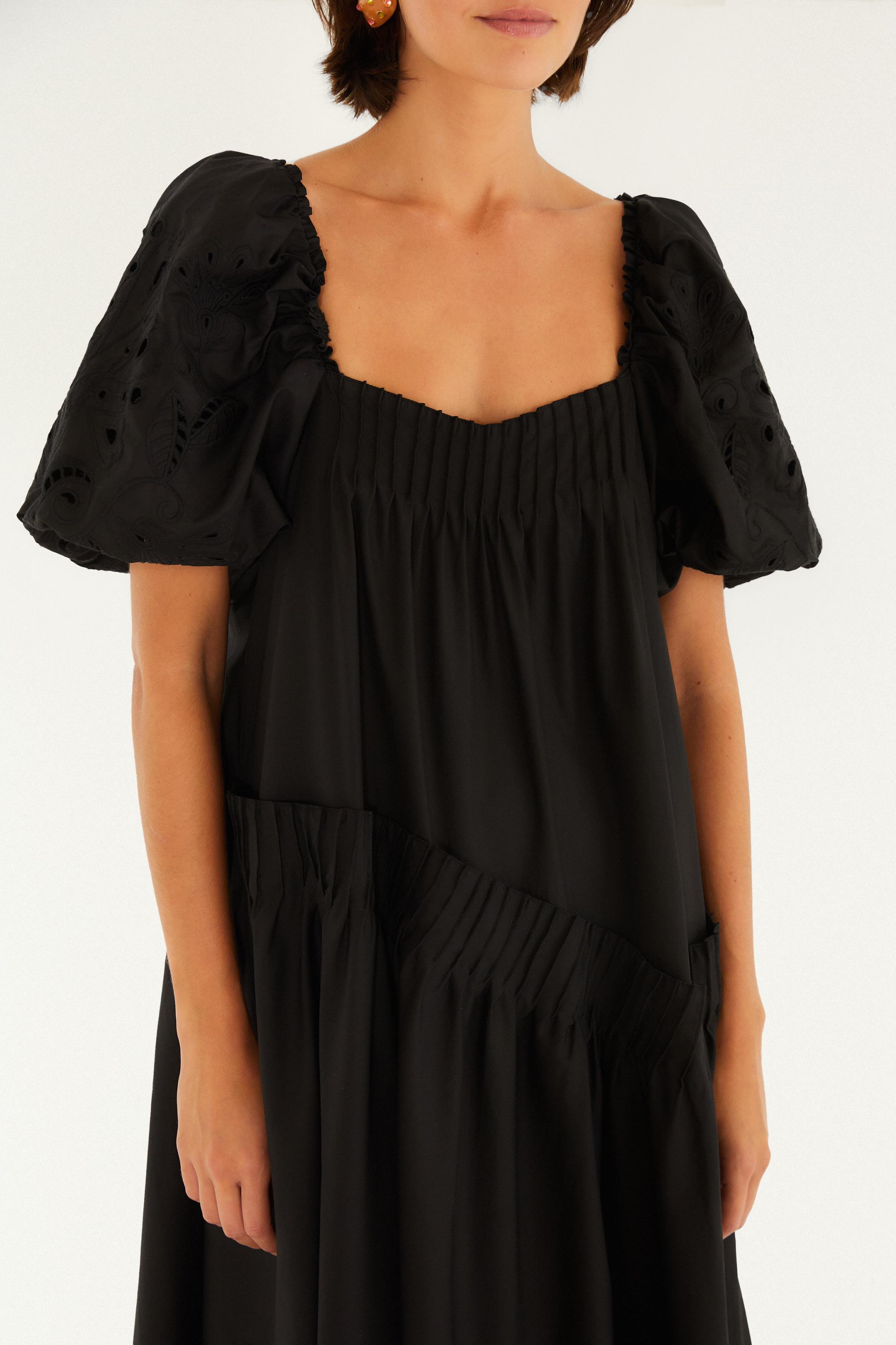 Vestido Bordado Richelieu Realeza