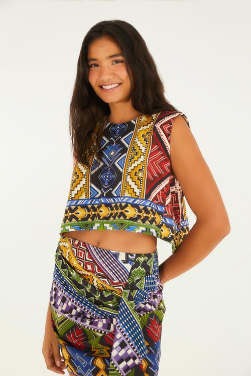 341859_51502_1-BLUSA-GRAFICO-DE-COR