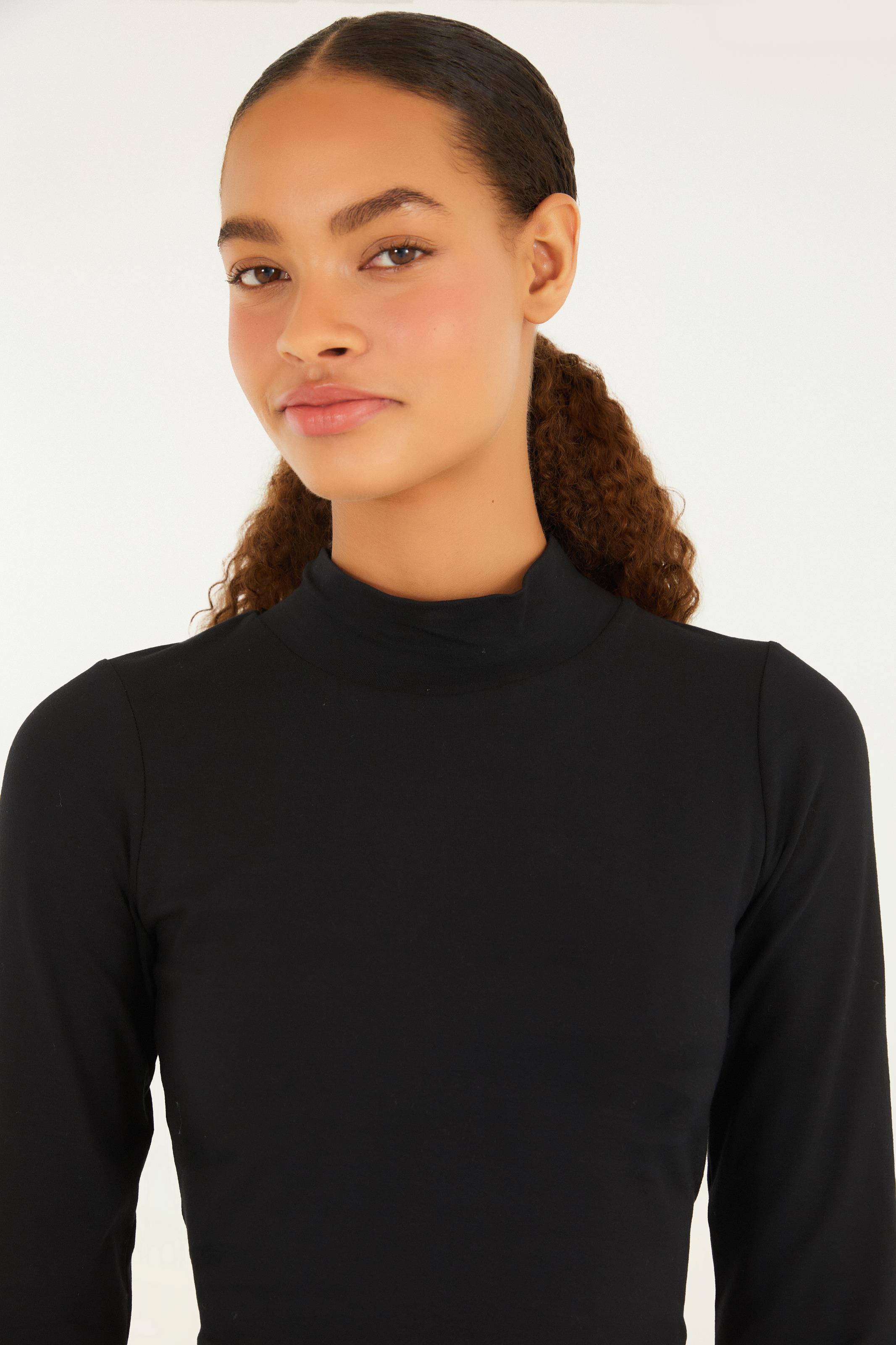 Blusa Cropped Gola