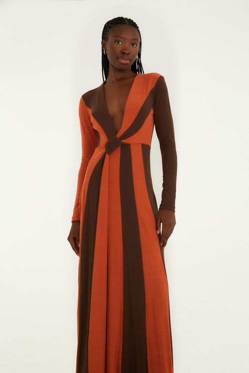 343517_10057_2-VESTIDO-DECOTE-CREPE