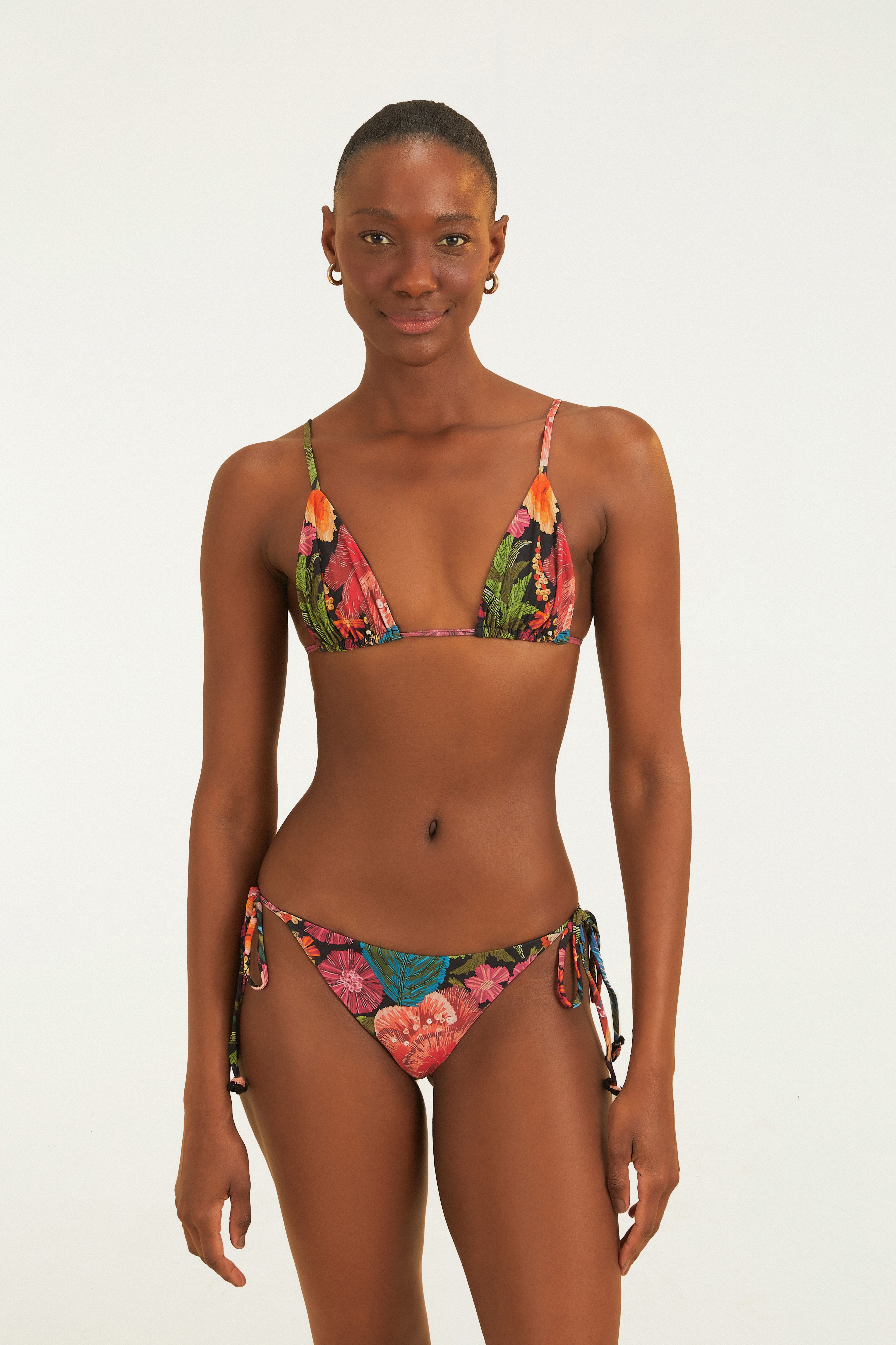 338475_51178_2-BIQUINI-LACINHO-BORDADEIRA