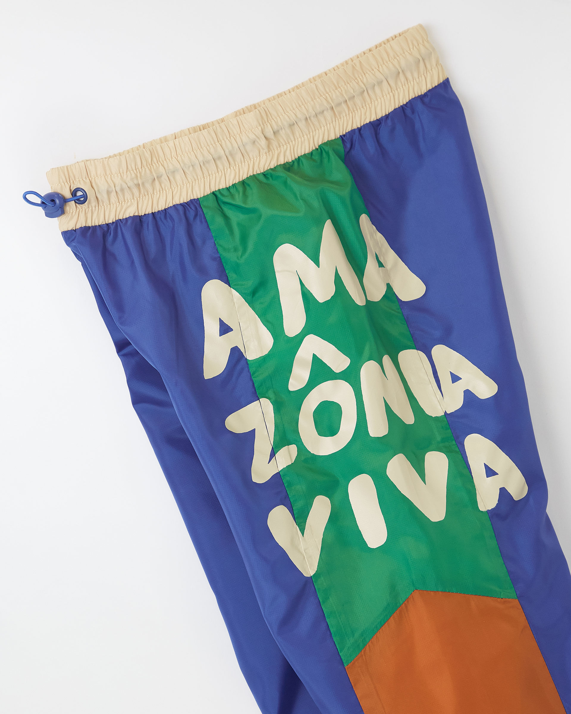 Est Animais Amazonicos Fundo_Preto - 4