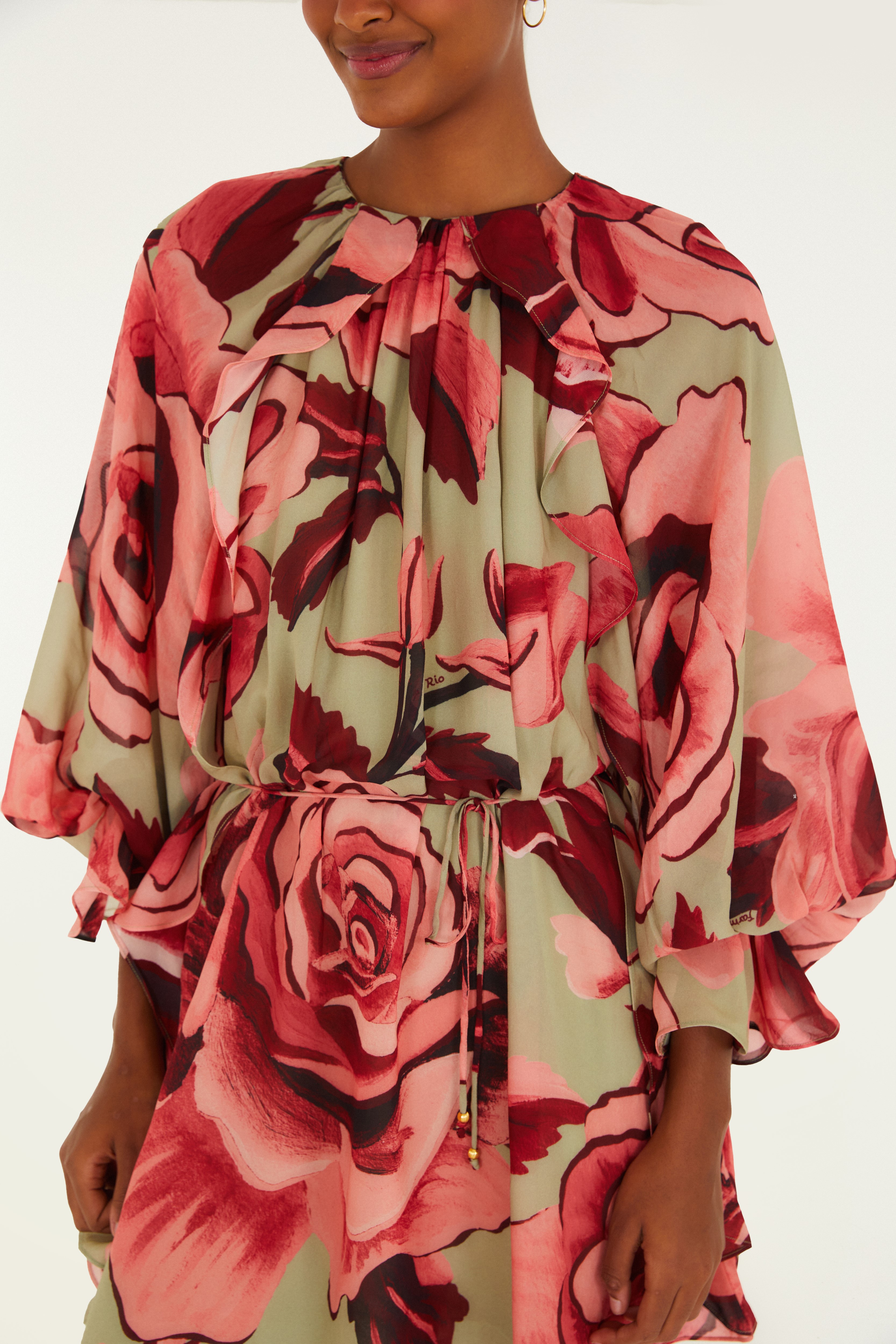 Vestido Curto Estampado Rosas Pintadas