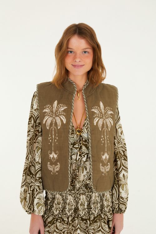 347689_52729_1-COLETE-SERRA-TROPICAL