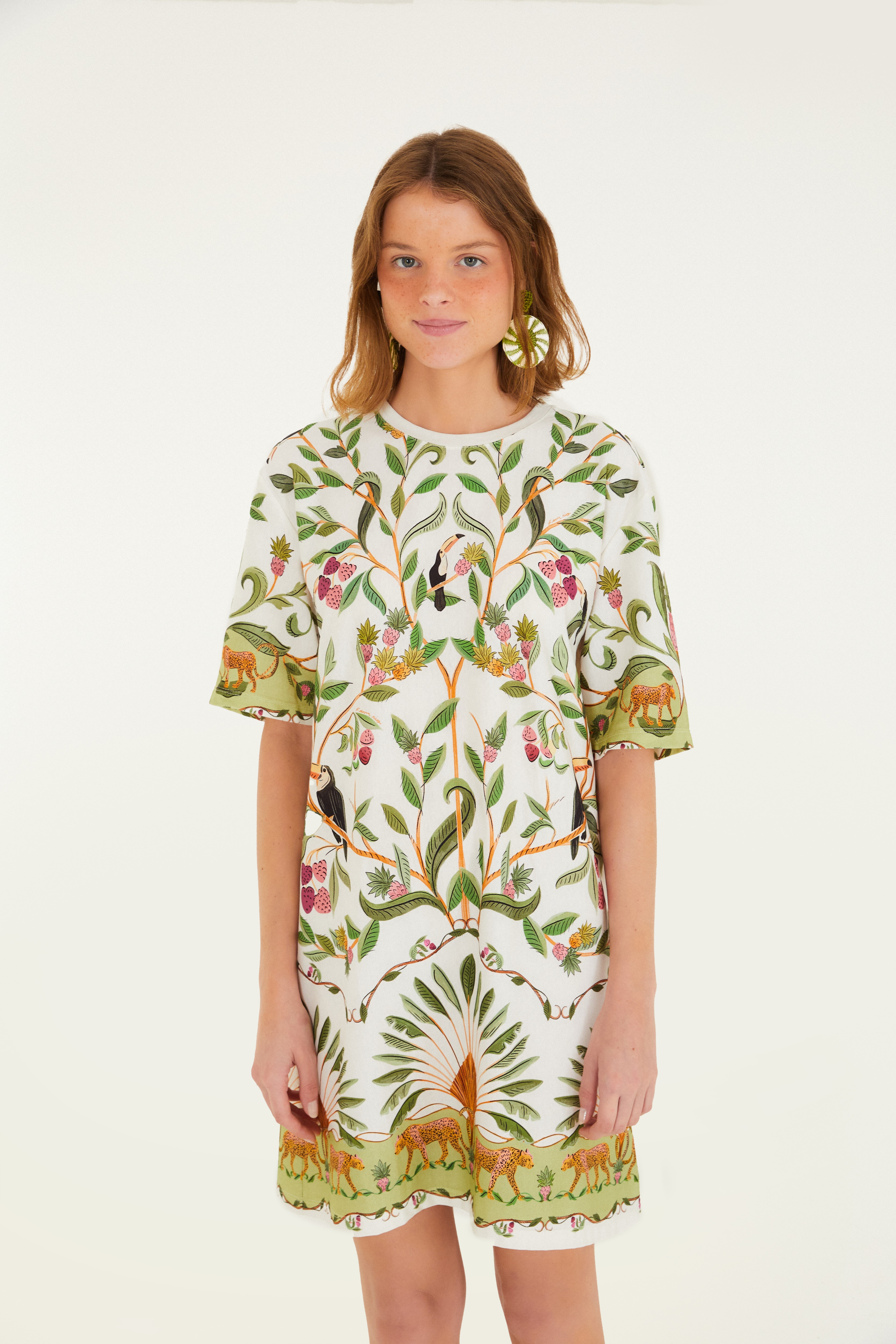Vestido T-Shirt Básico Estampado Floresta Doce