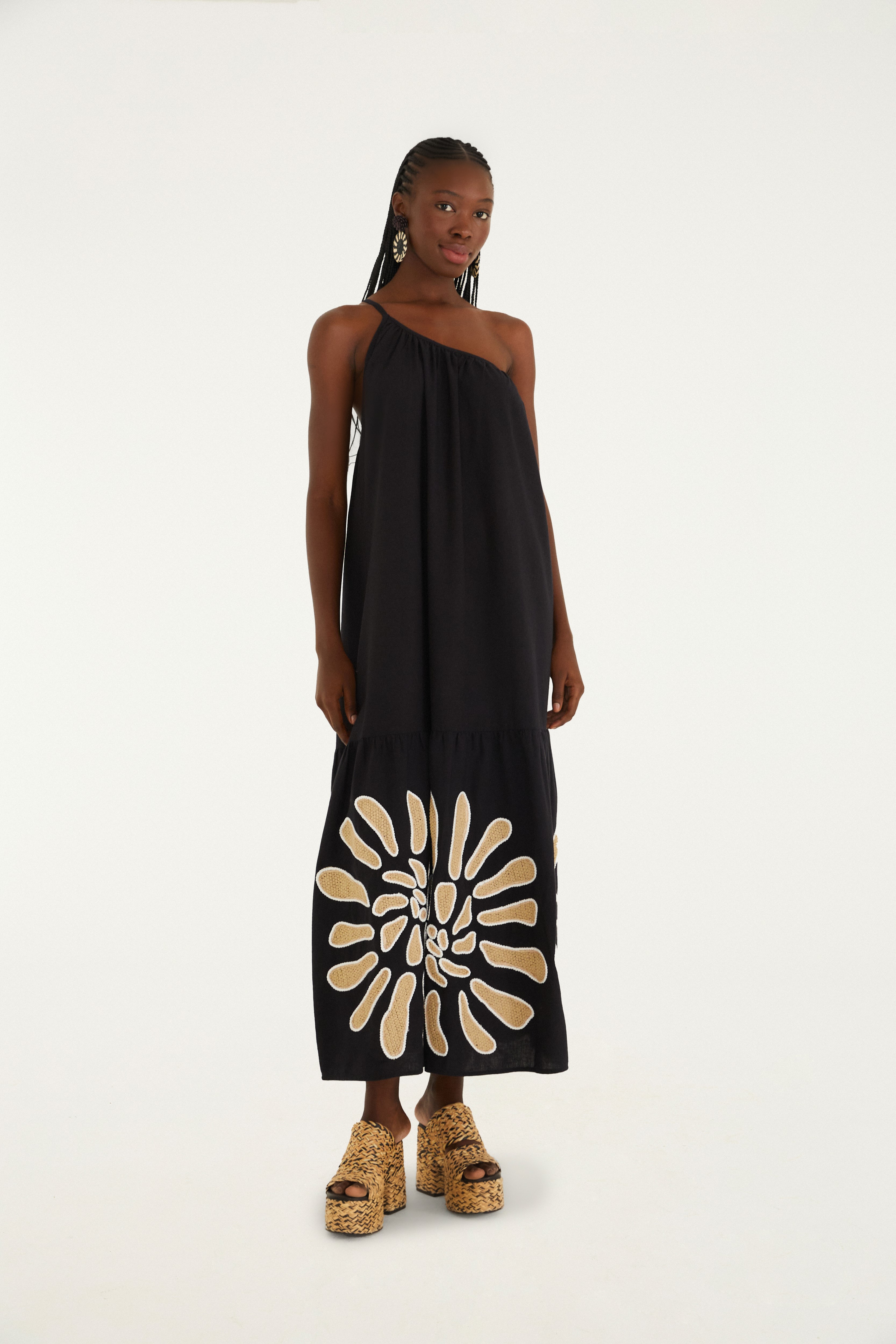 Vestido Bordado Concha