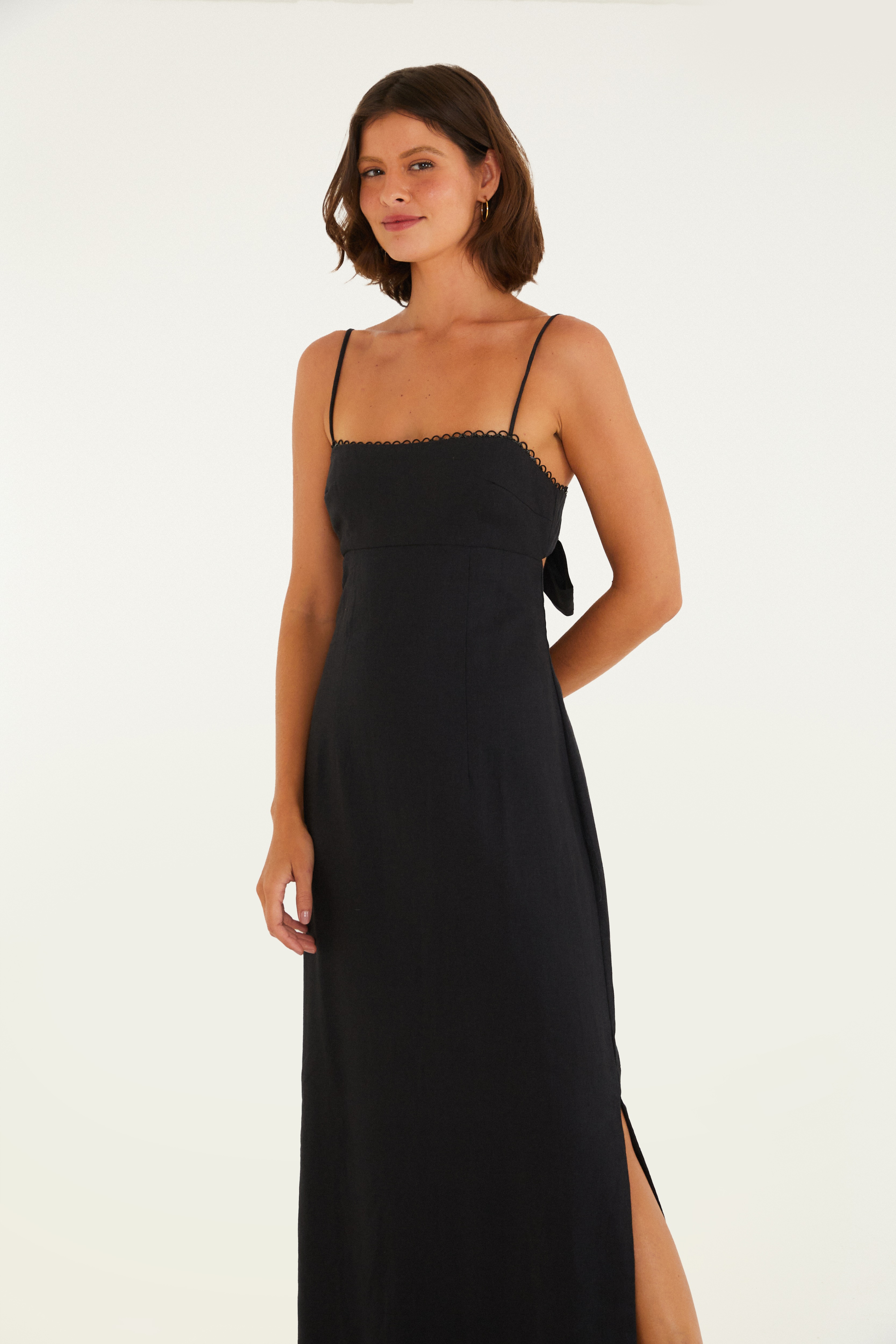 Vestido Reto Alcinhas