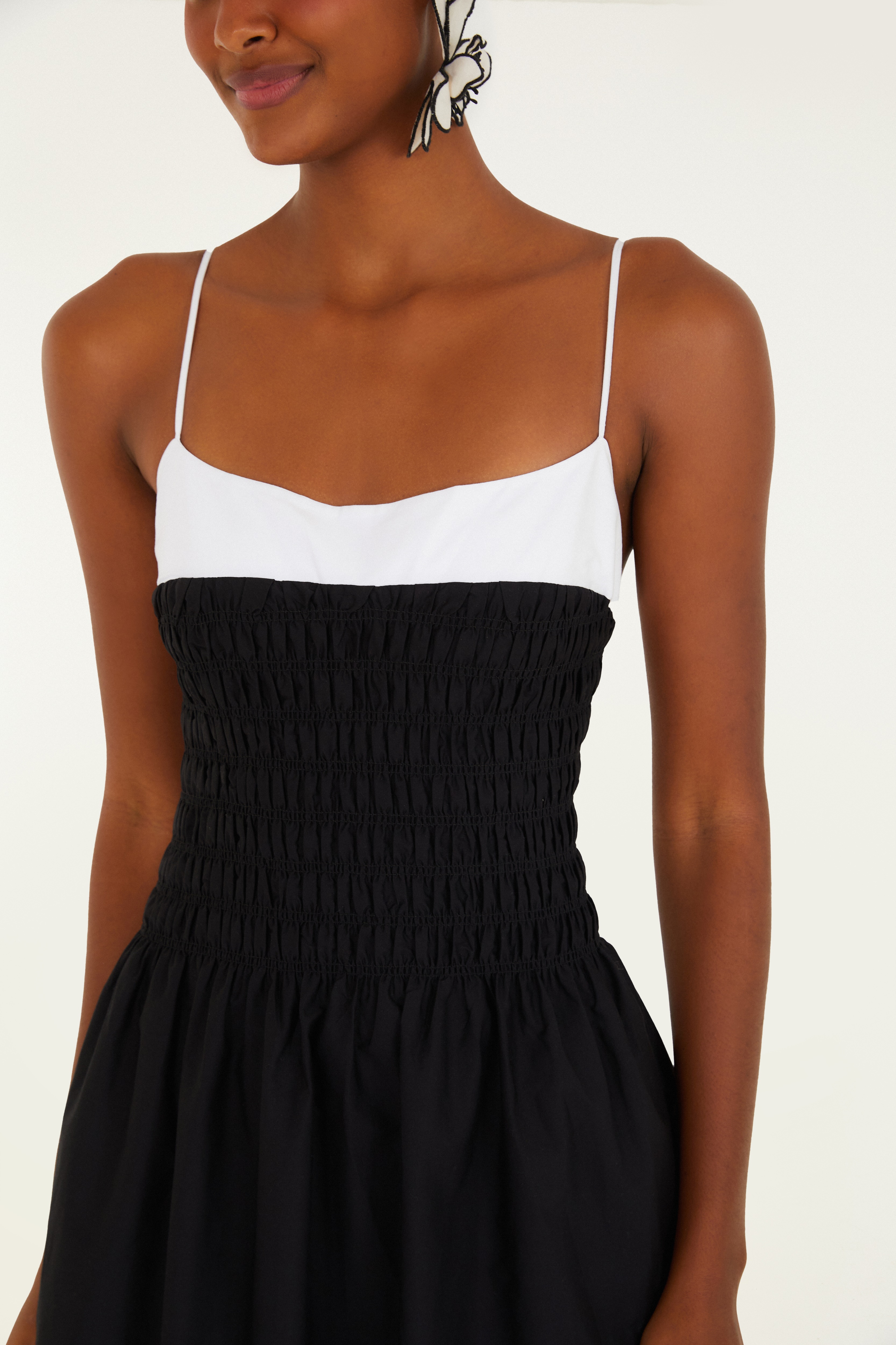 Vestido Bicolor Lastex