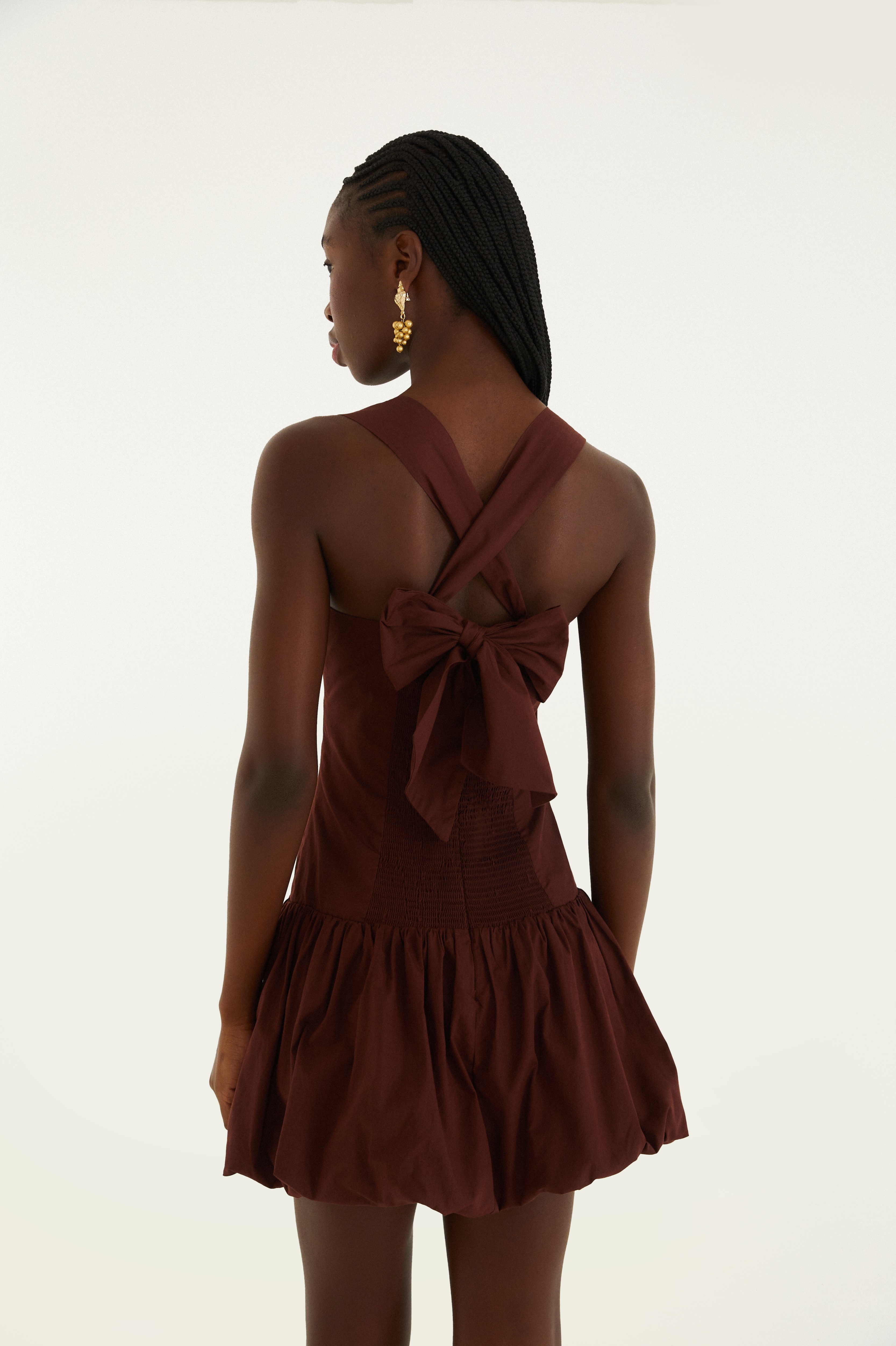 Vestido Curto Frente Única Balonê Alças