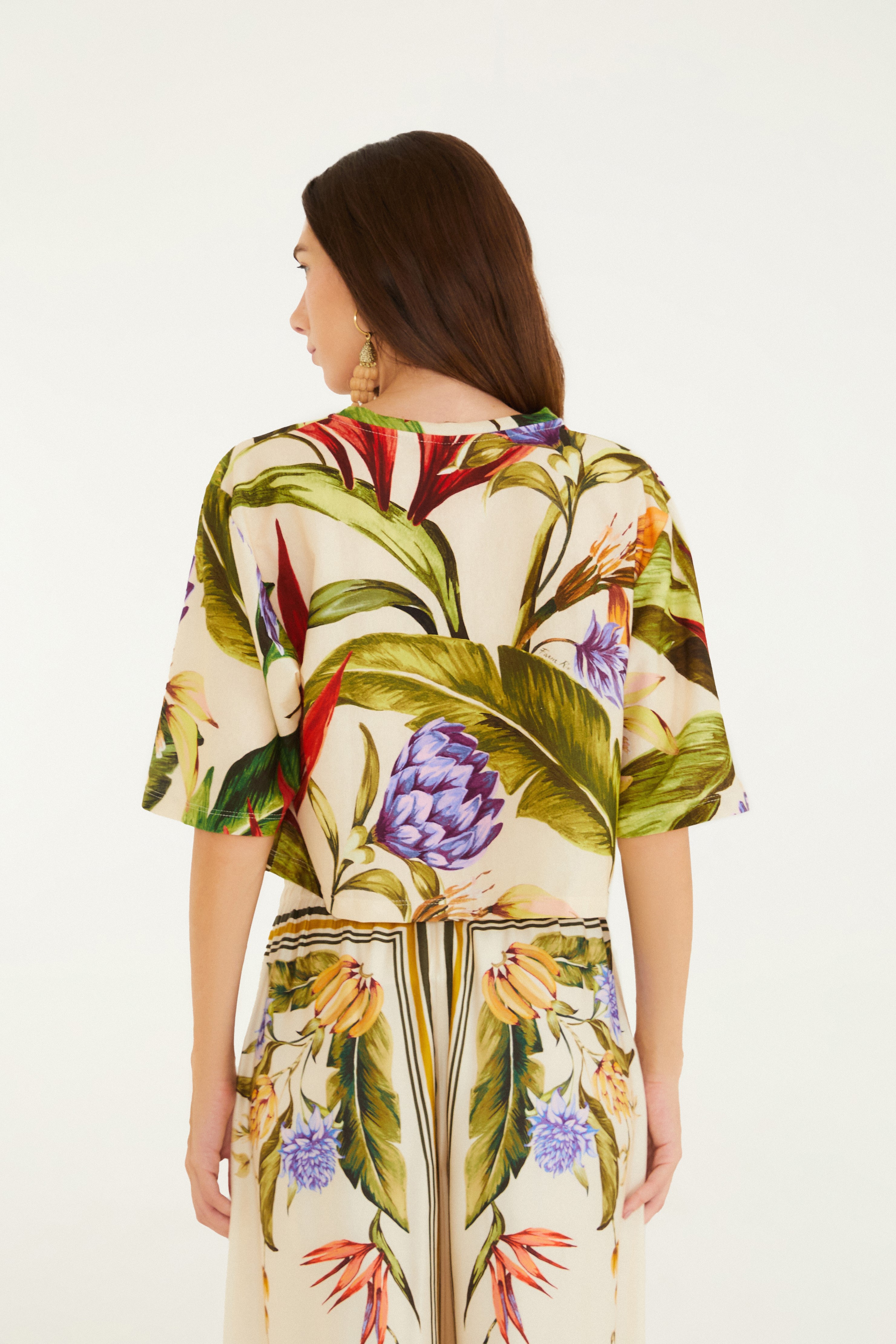 T-Shirt Cropped Estampada Florarte