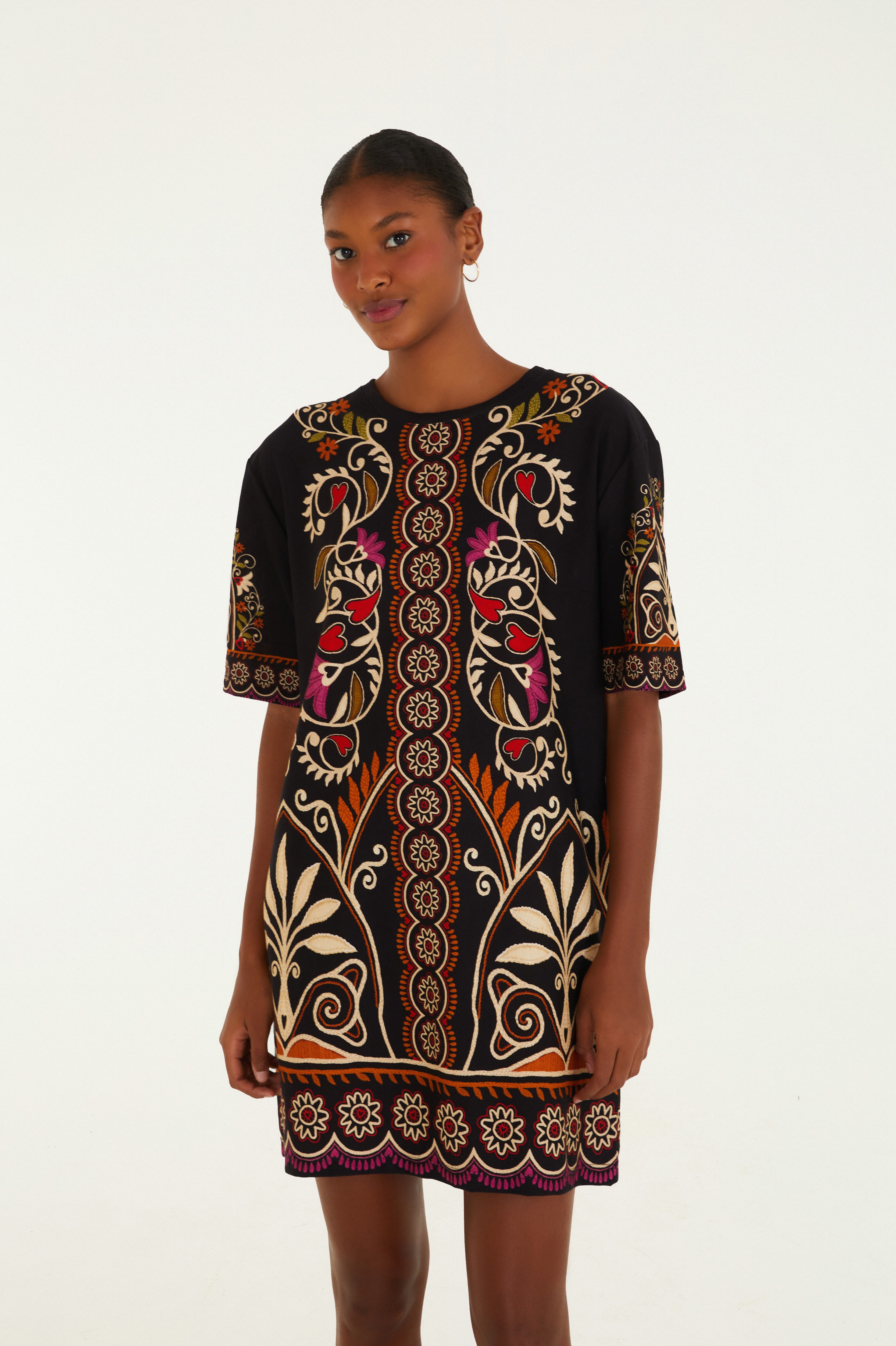 Vestido T-Shirt Básico Estampado Adriele