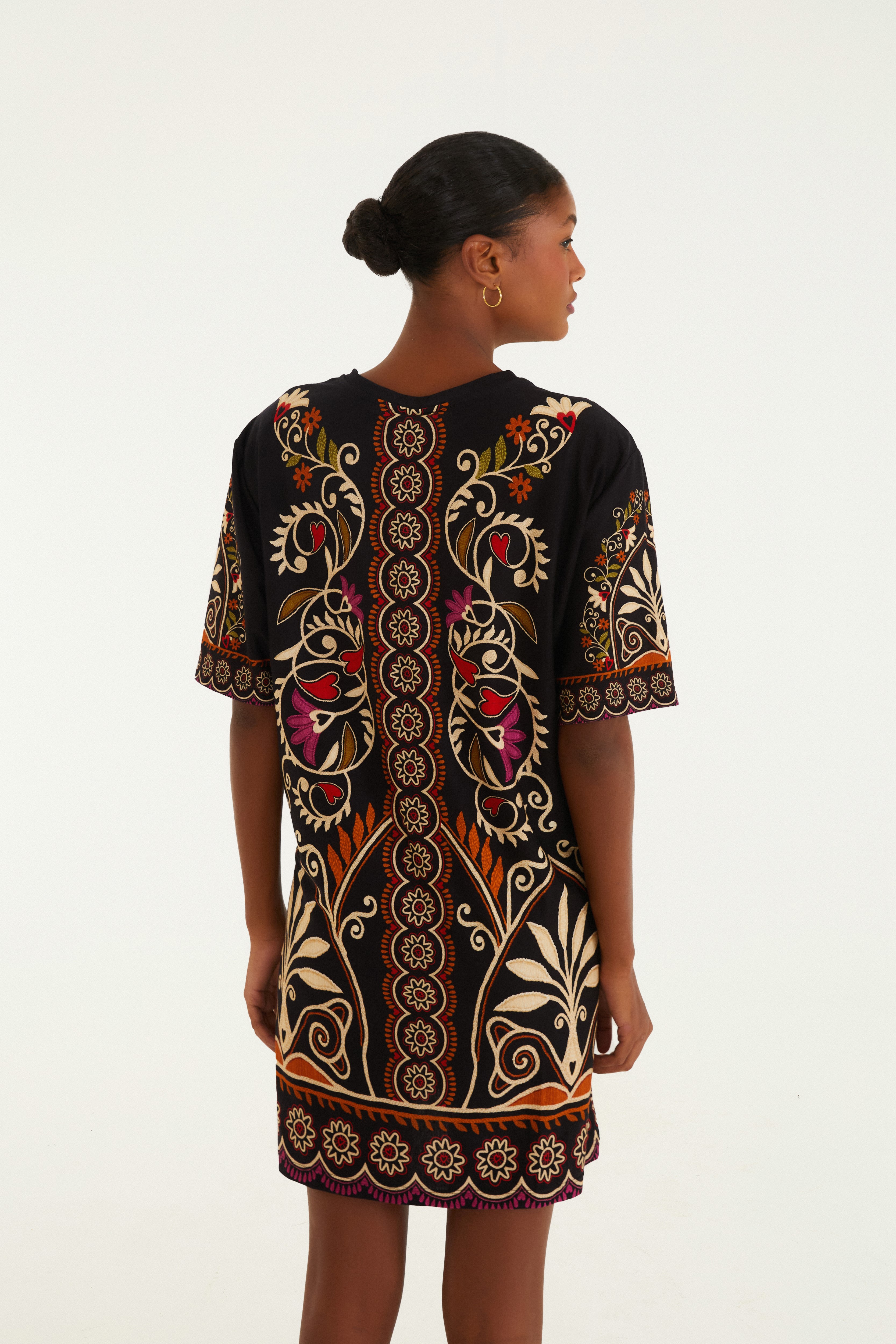 Vestido T-Shirt Básico Estampado Adriele