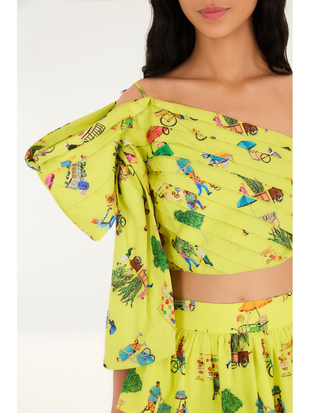 Farm — Blusa Laço Estampada Vidas Sobre Rodas