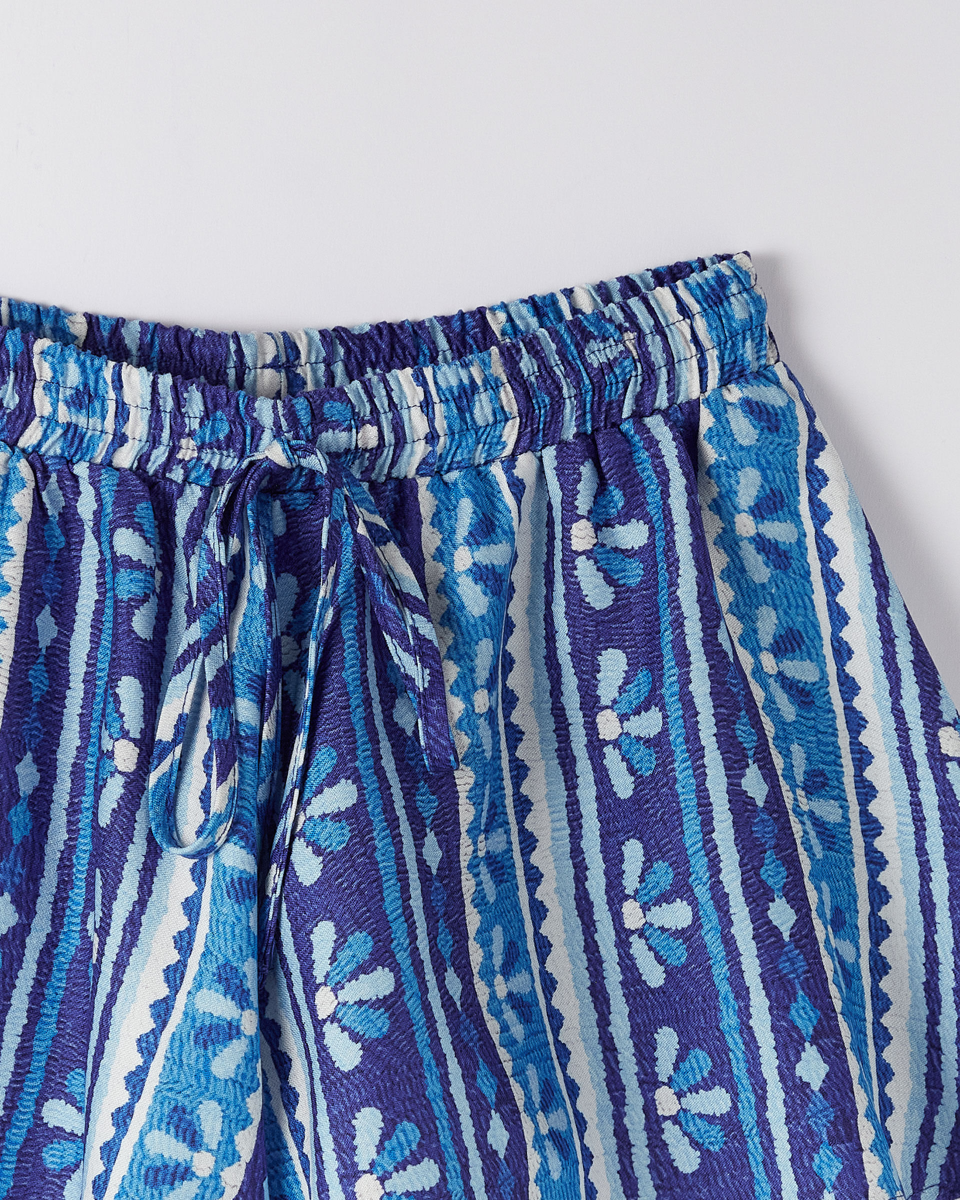 Short Jardim Encantado