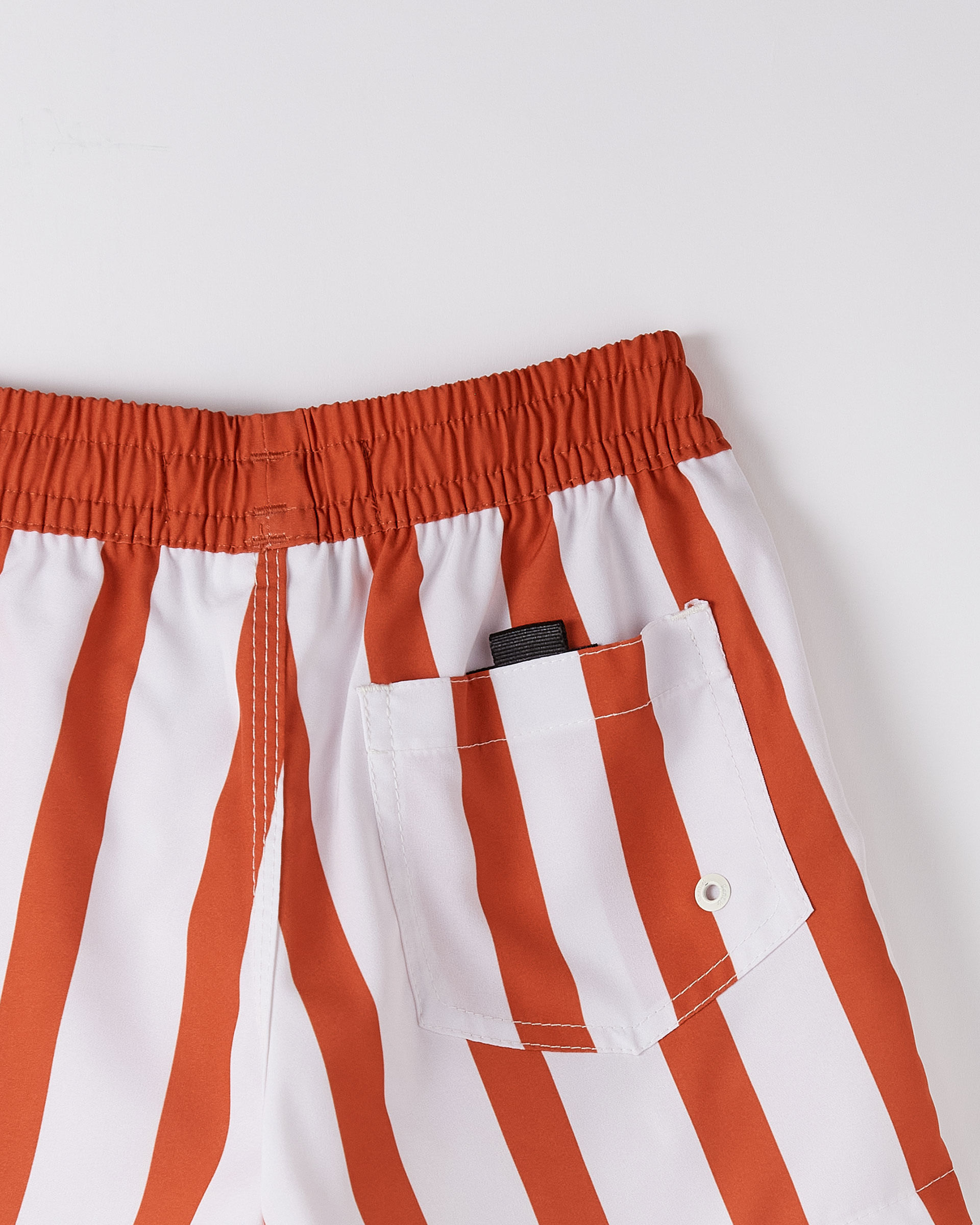 Short Nino Listras