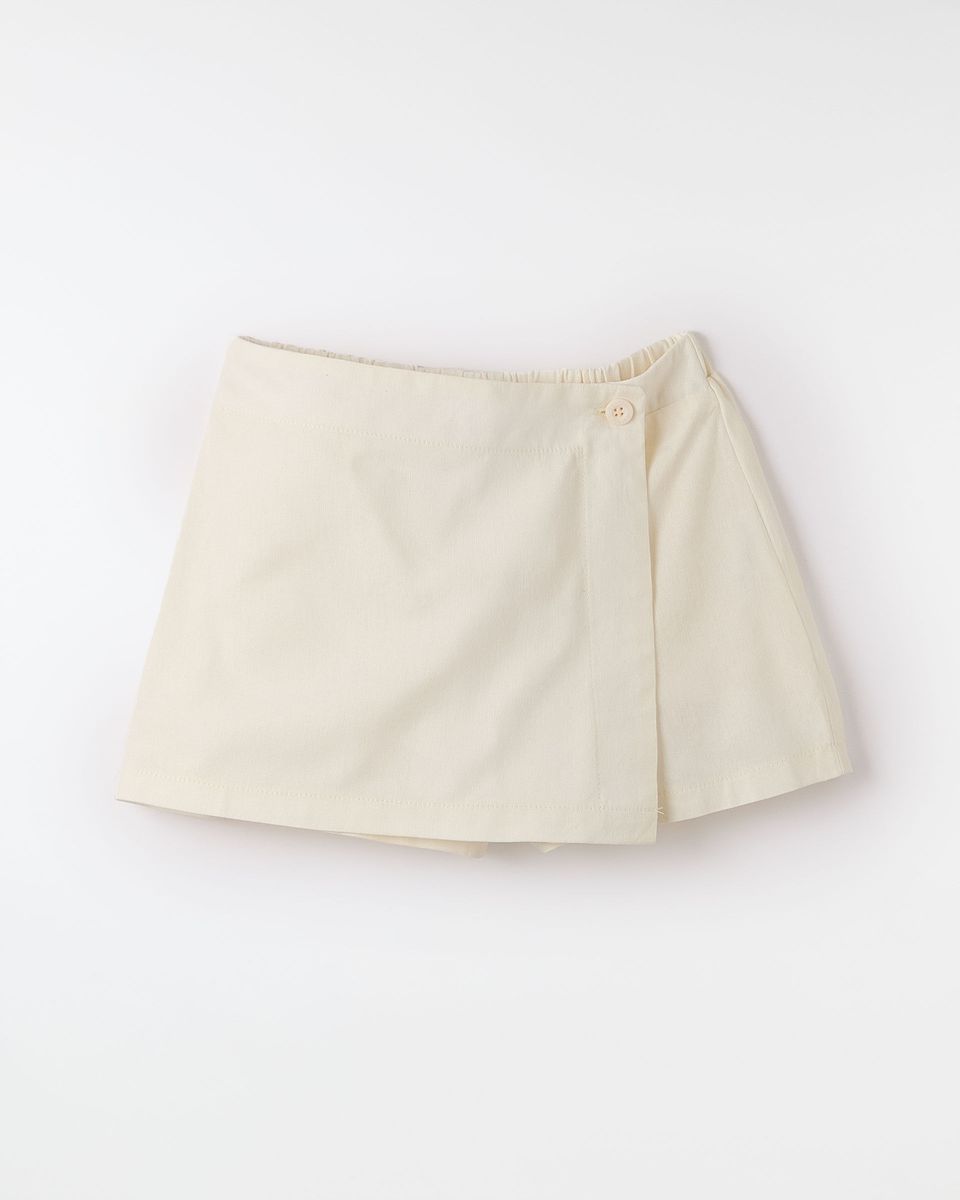 Short Saia Botoes Off e