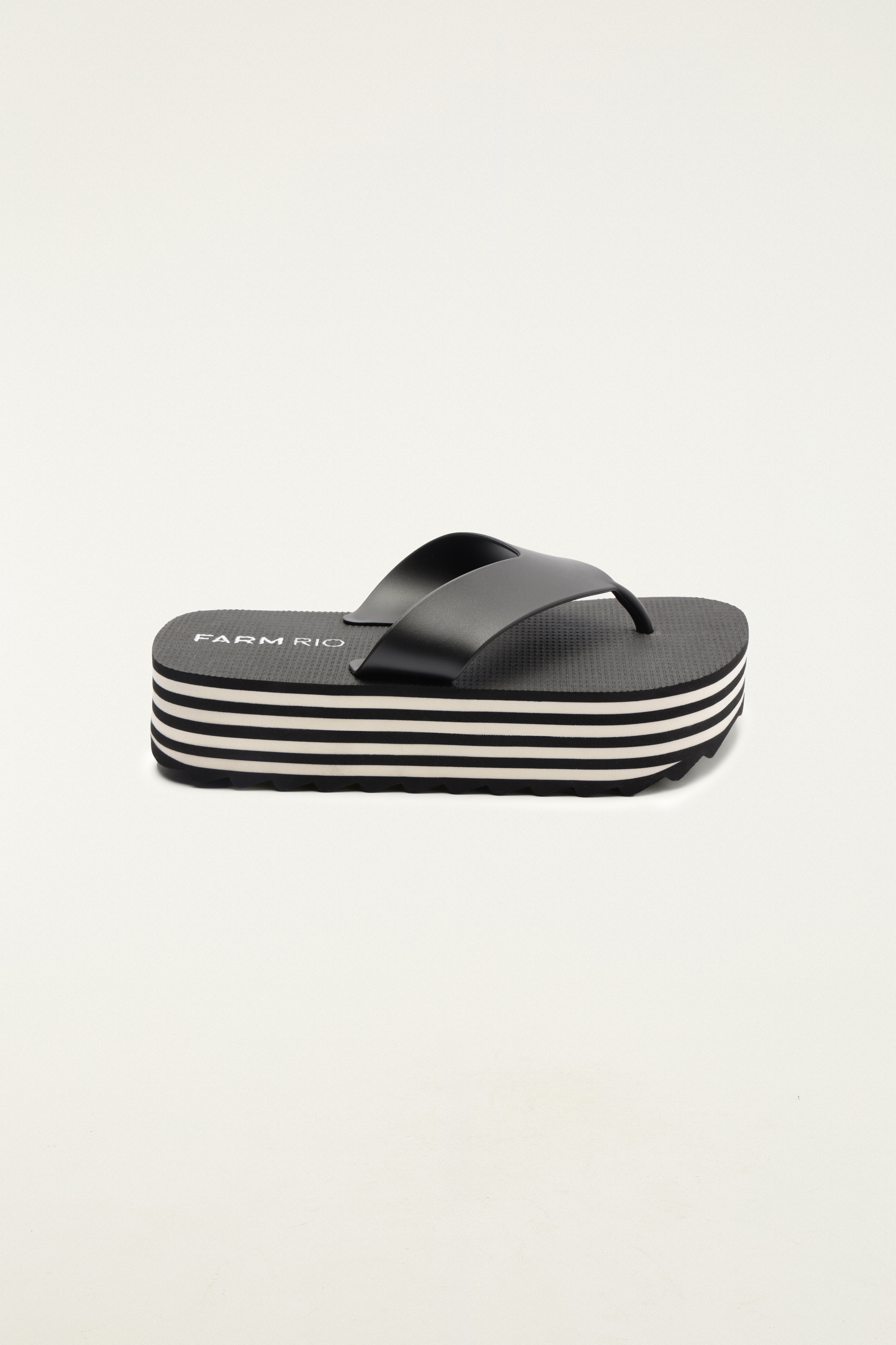 357606_0005_1-FLATFORM-COLORFUL