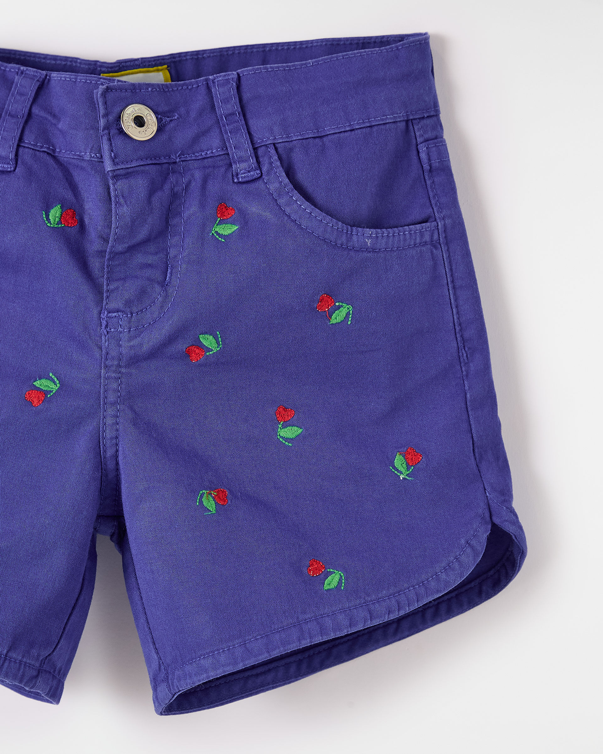 Short Sarja Bordado Flor Doce