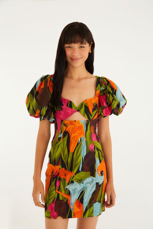 351375_53882_1-VESTIDO-CURTO-MANGA-MUJERES-Y-FLORES