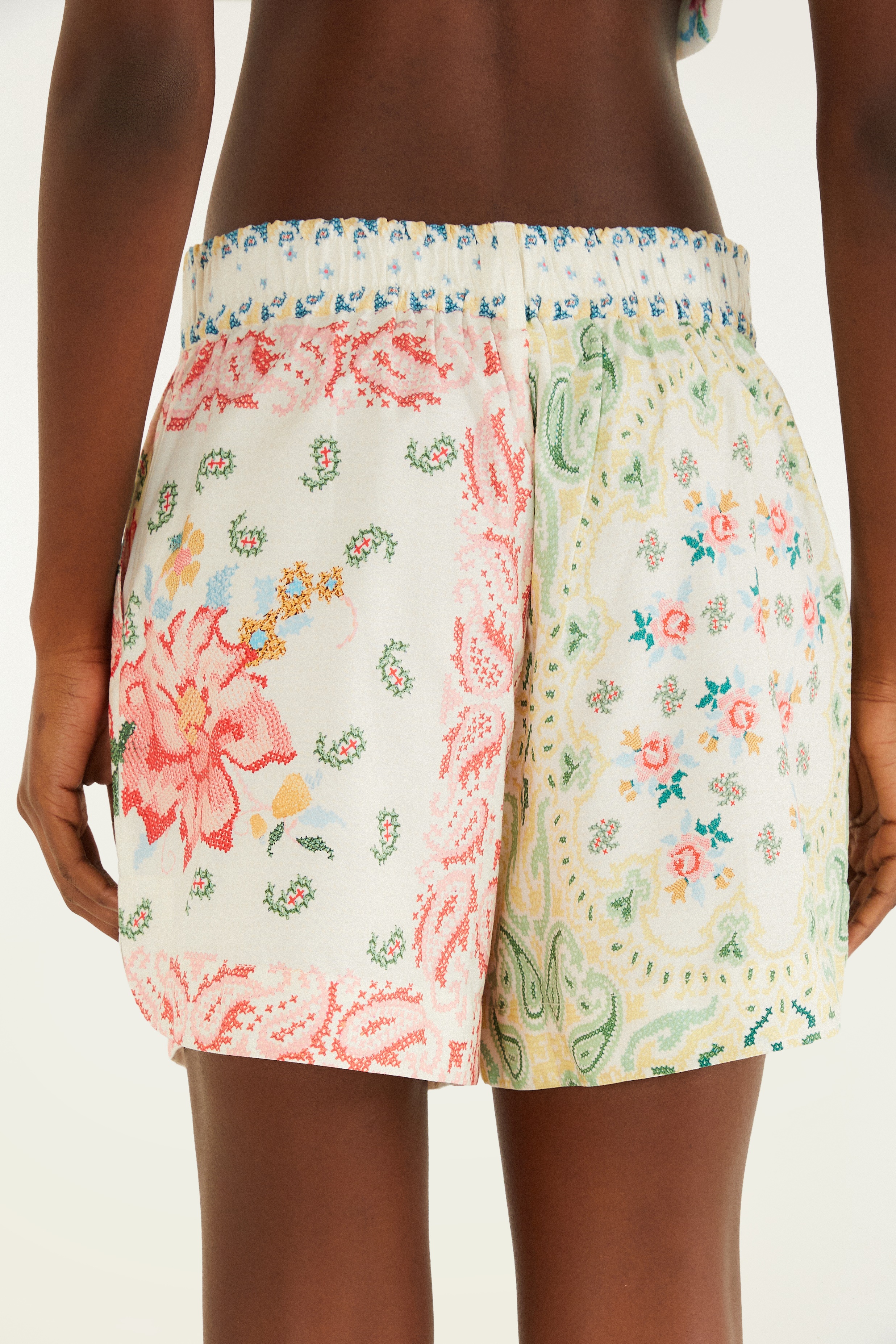 Short Estampado Borda Bandana