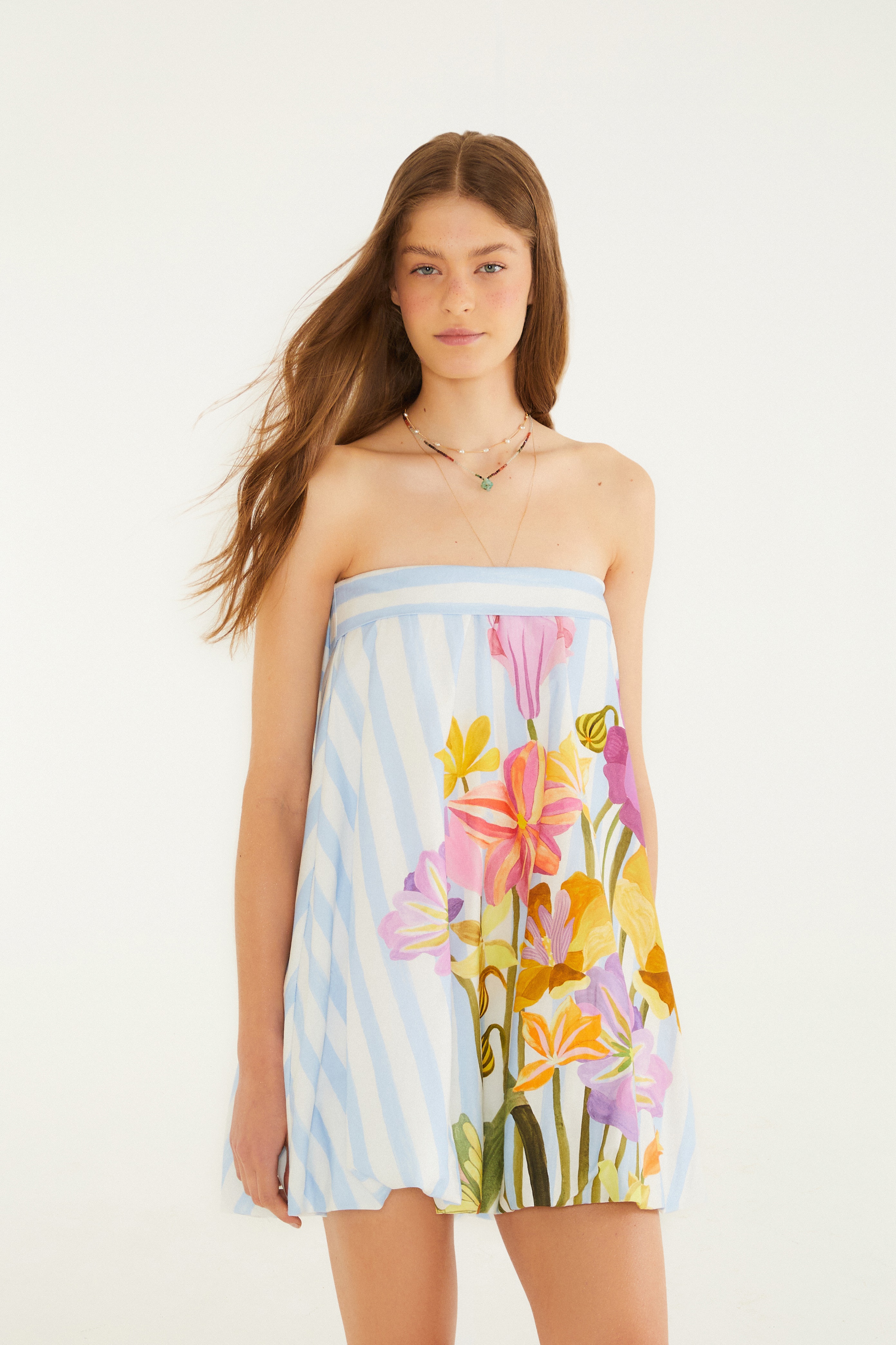 Vestido Curto Balonê Estampado Jardim Floralice