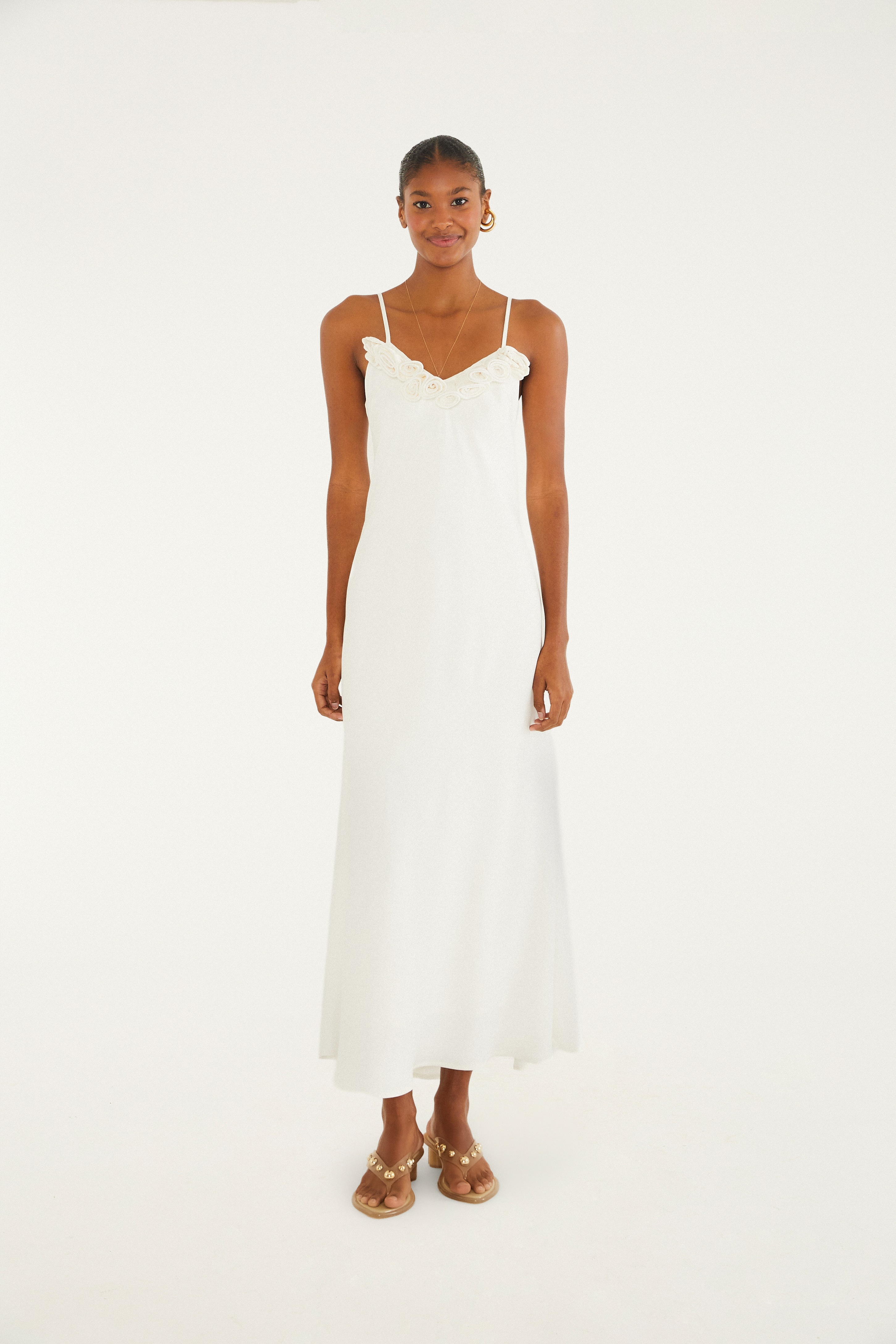 Vestido Decote Flores