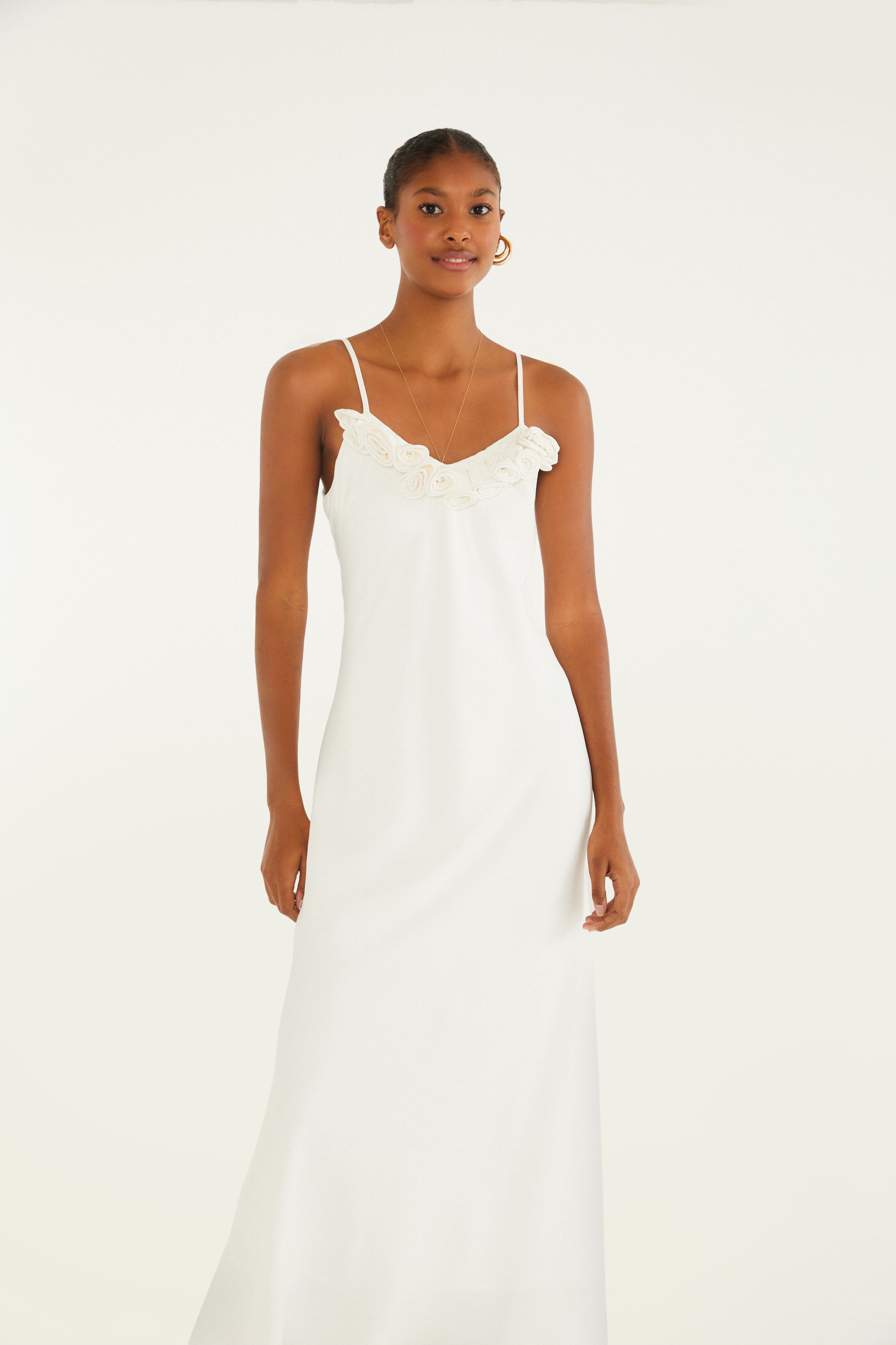 Vestido Decote Flores