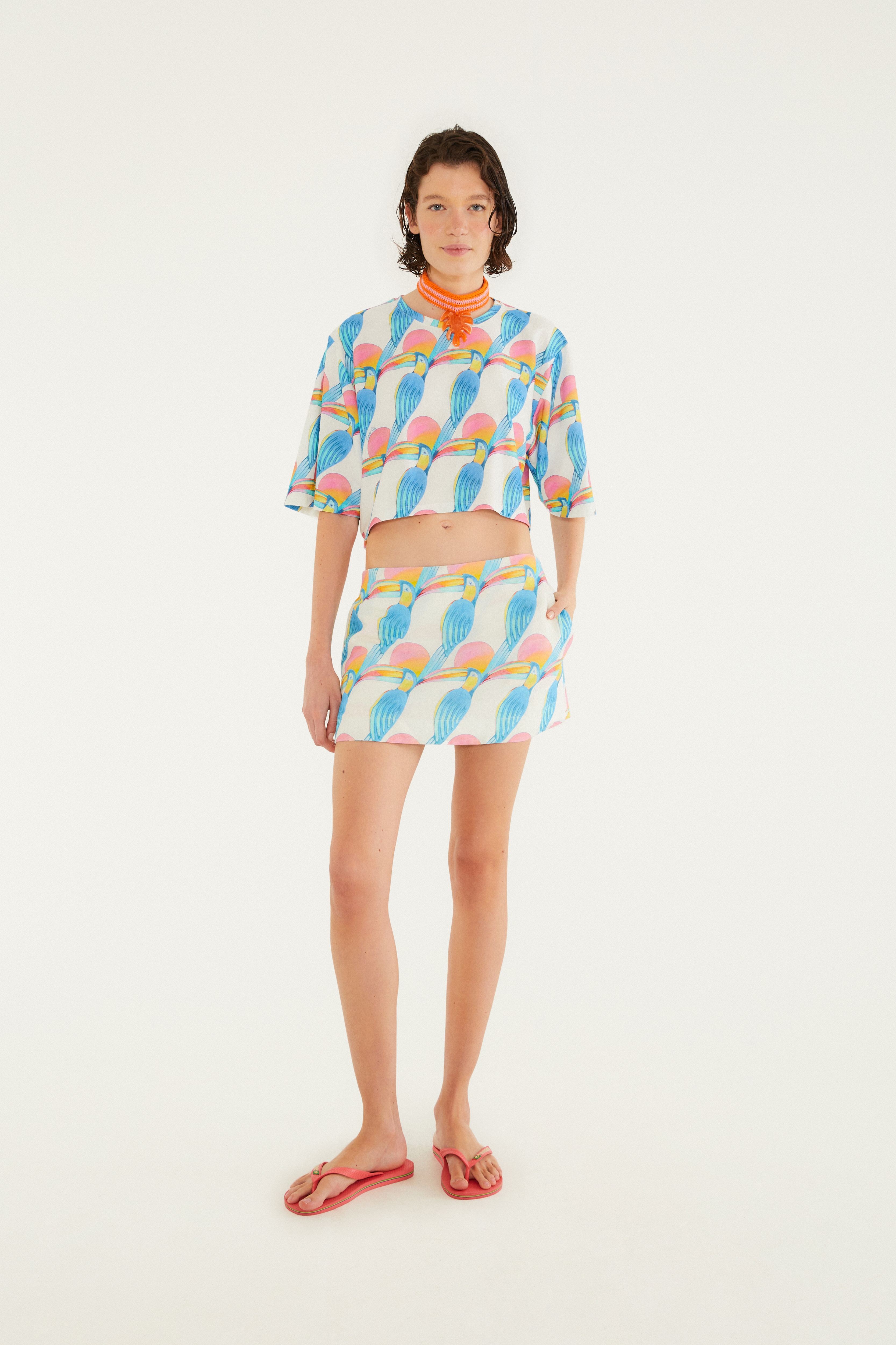 T-Shirt Cropped Estampada Tucanitas