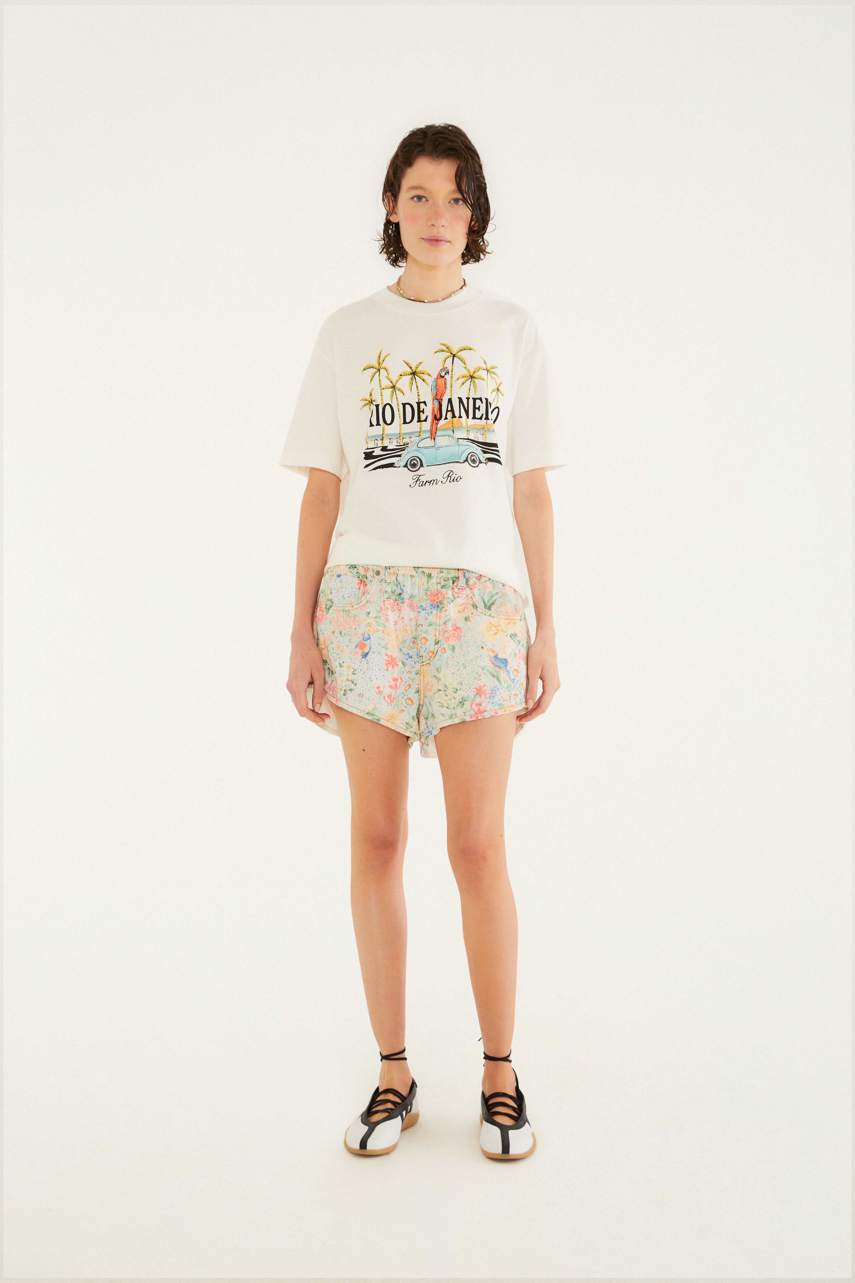 Short Sarja Rendeira