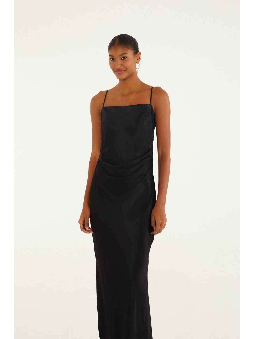 Farm — Vestido Alcinhas Cetim