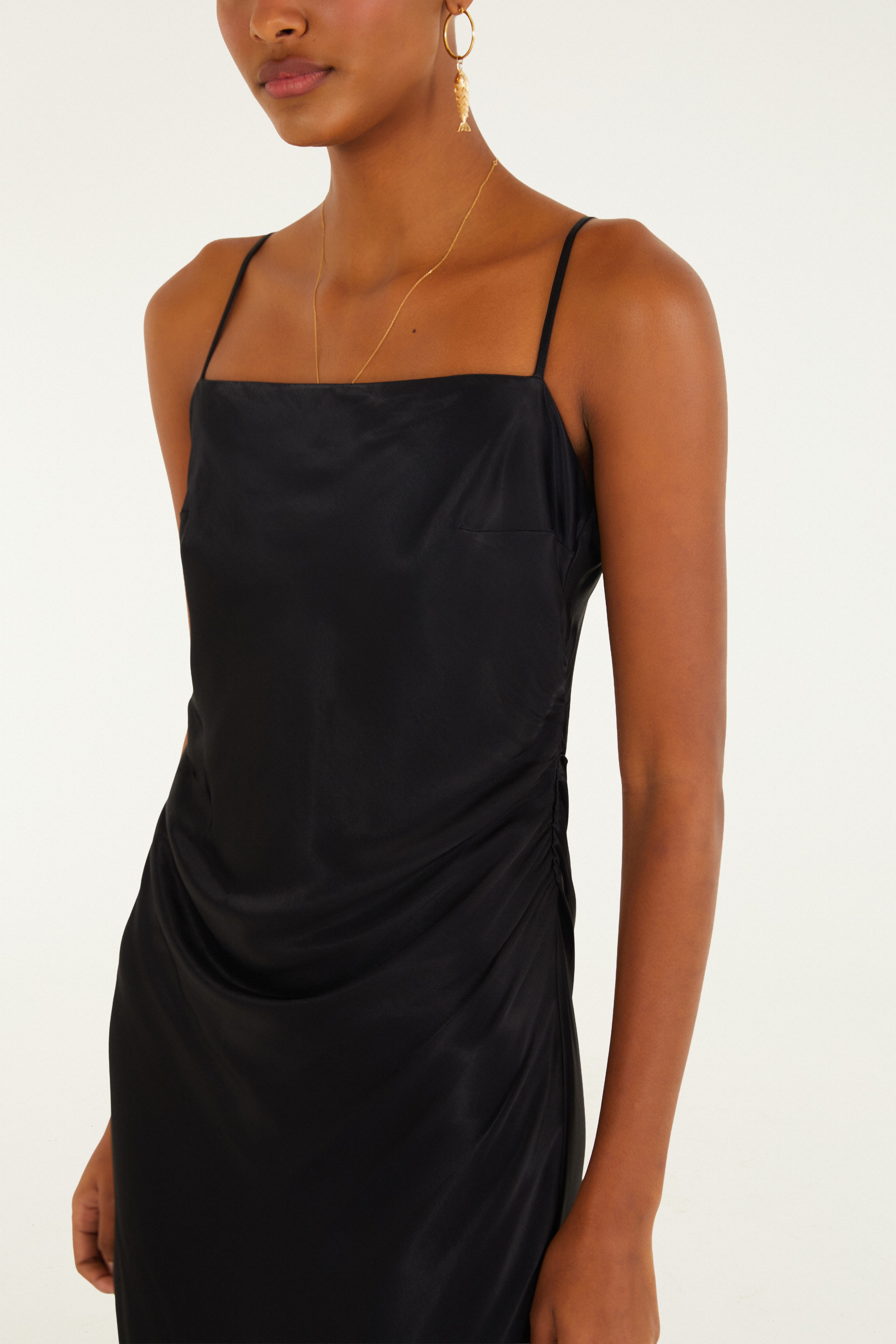 Vestido Alcinhas Cetim