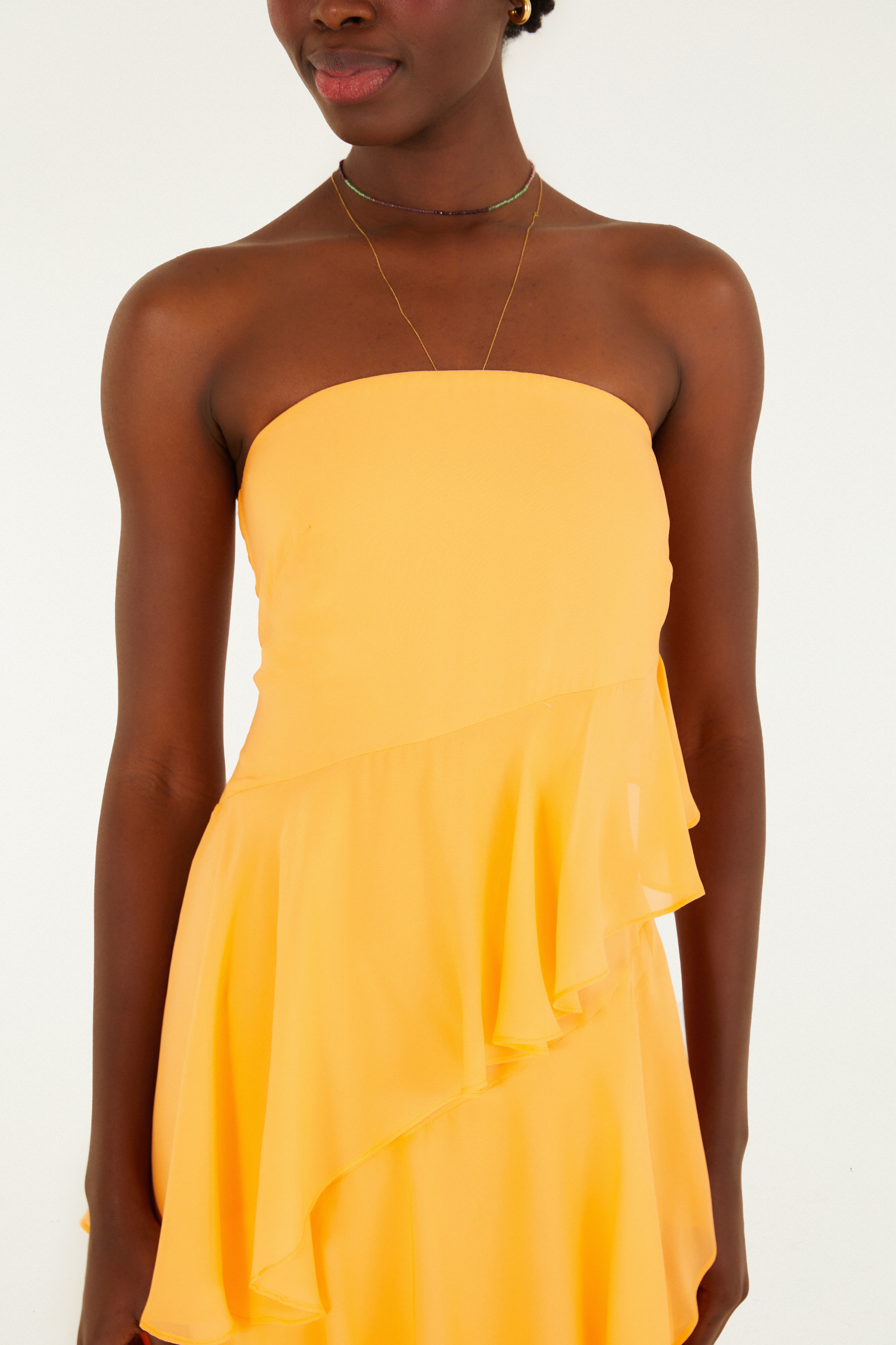 Vestido Sem Alça Babados Irregular
