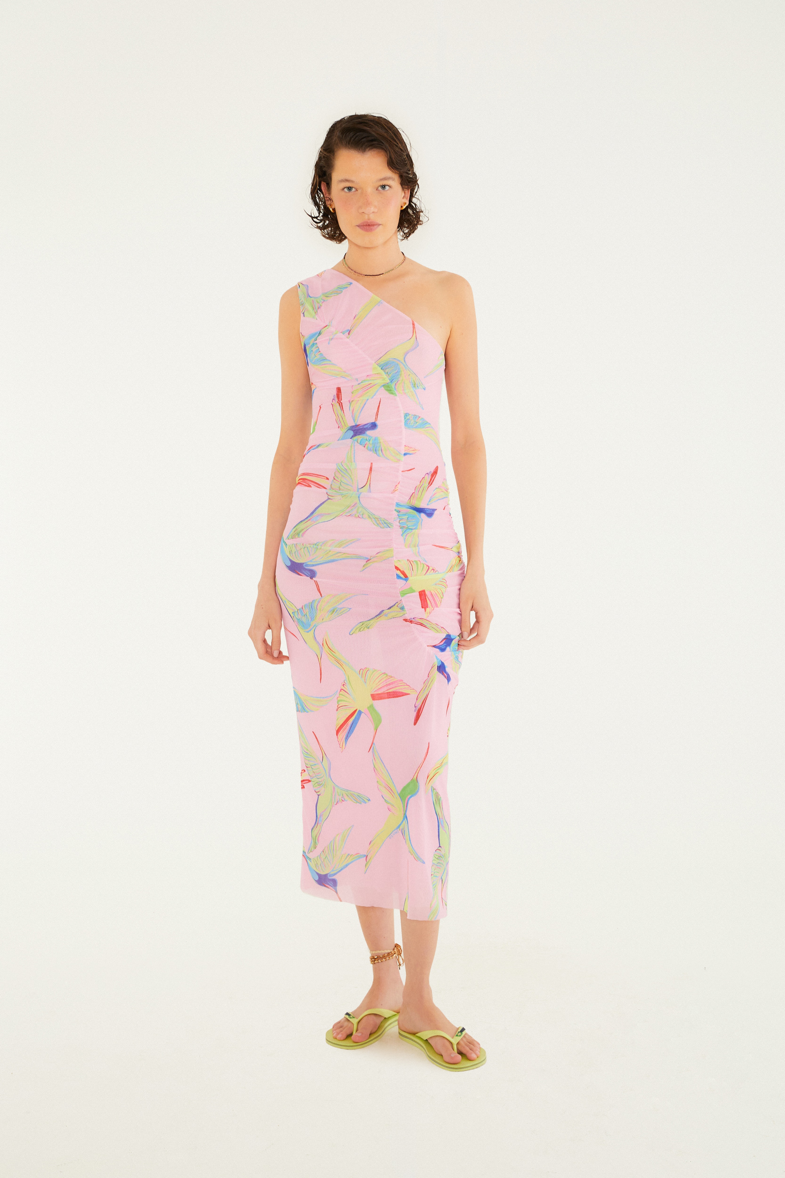 Vestido Tule Franzido Estampado Beija Flor
