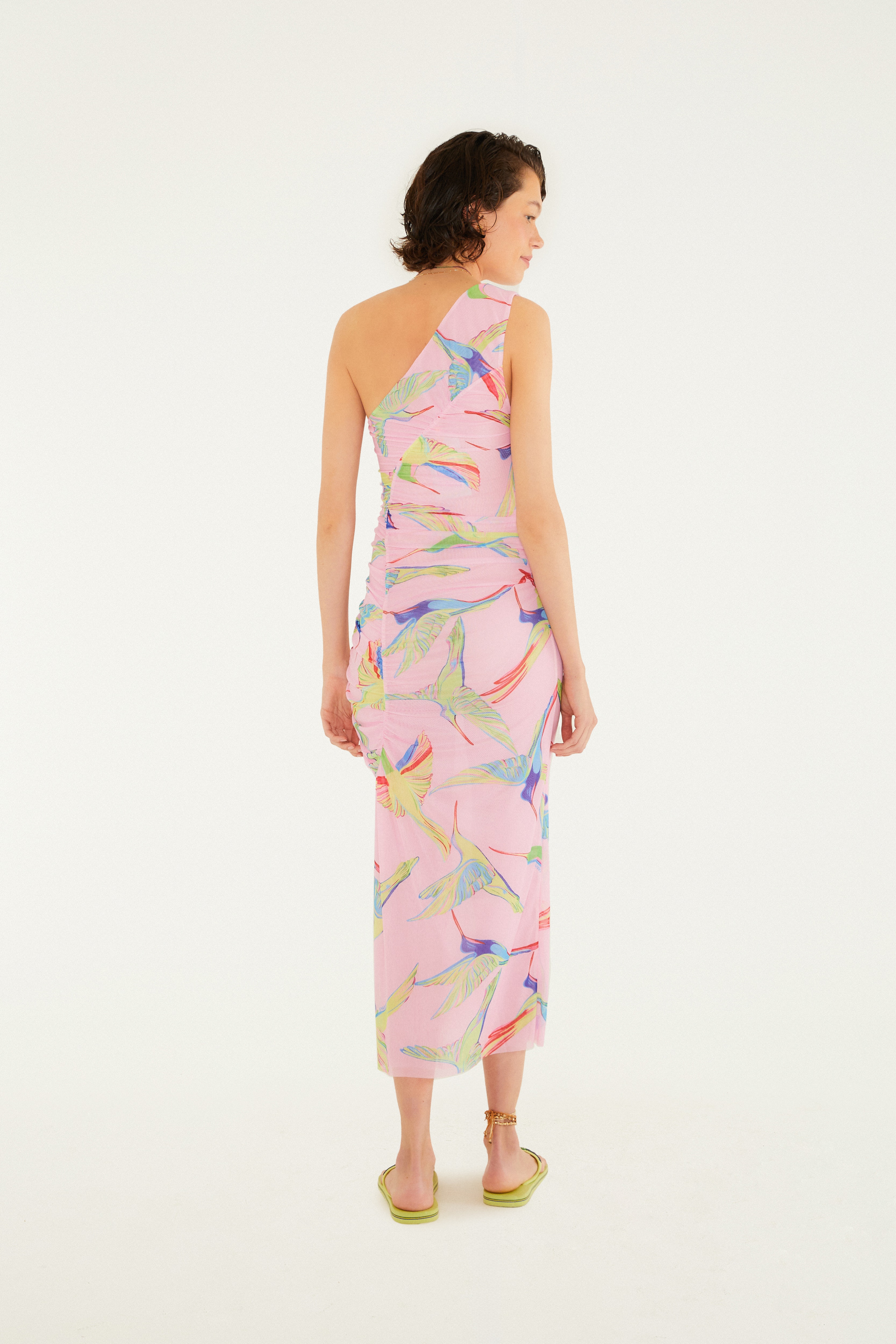 Vestido Tule Franzido Estampado Beija Flor