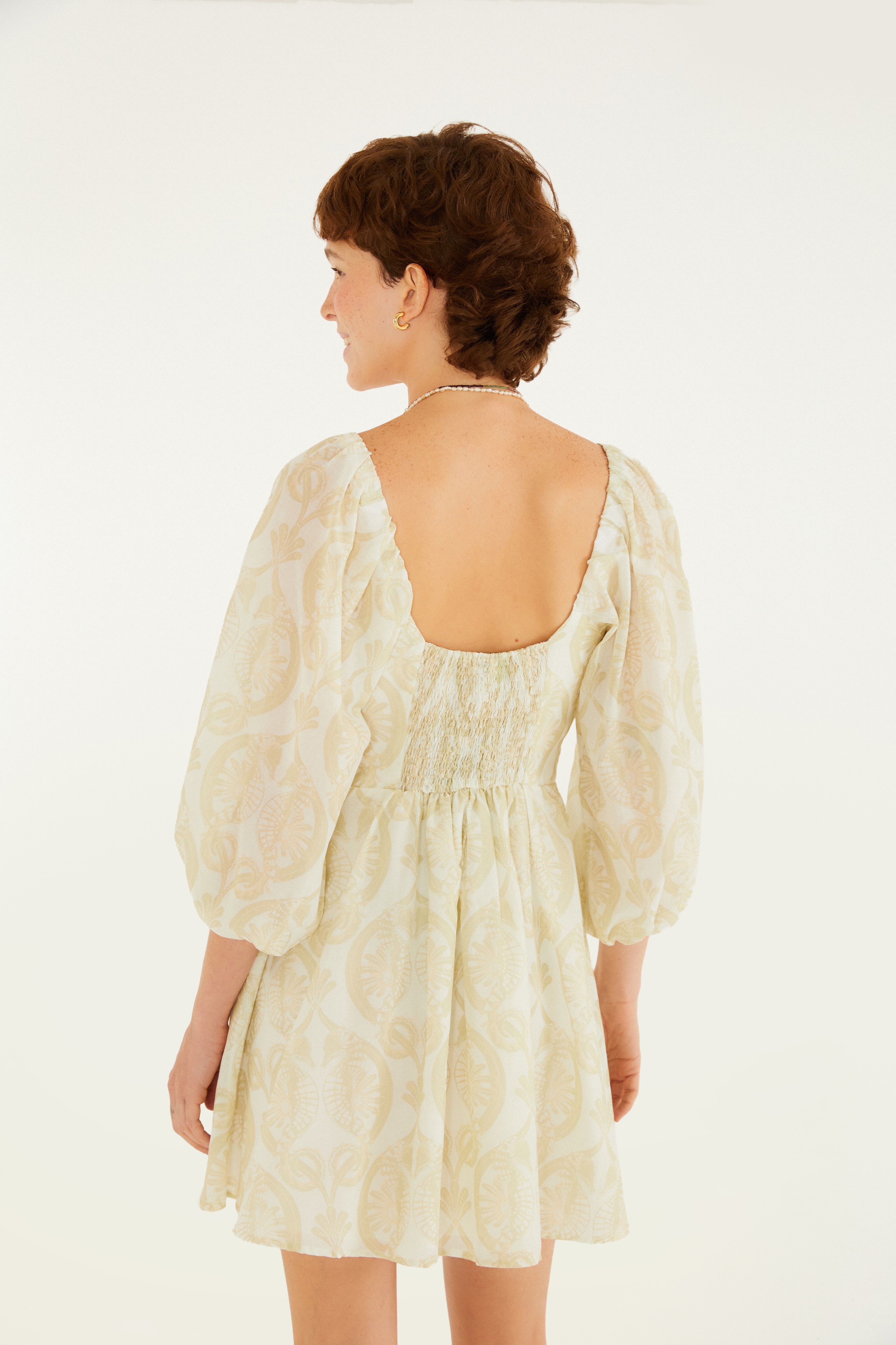 Vestido Curto Estampado Cavalos Marinhos