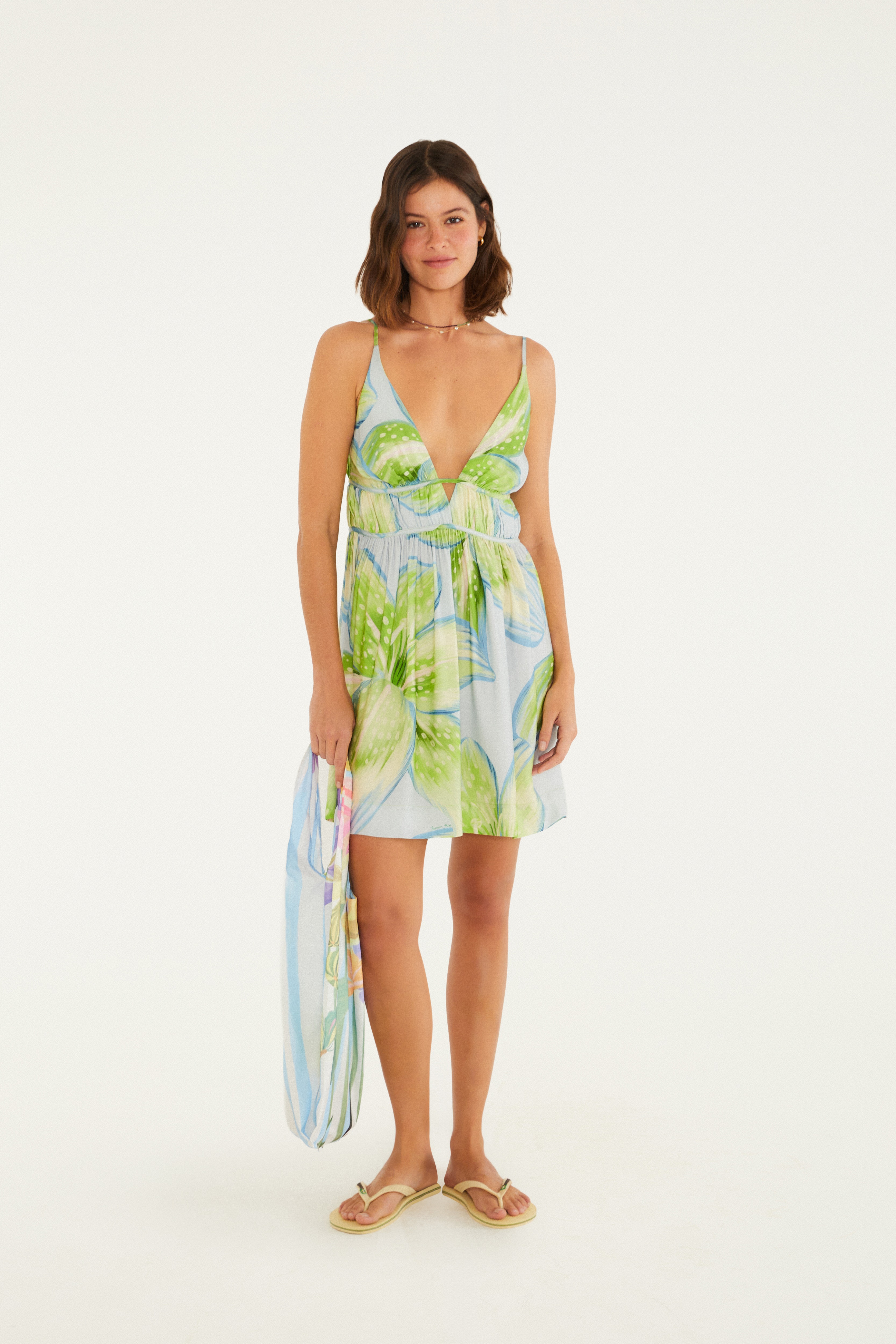 Vestido Curto Estampado Lírio Tropical