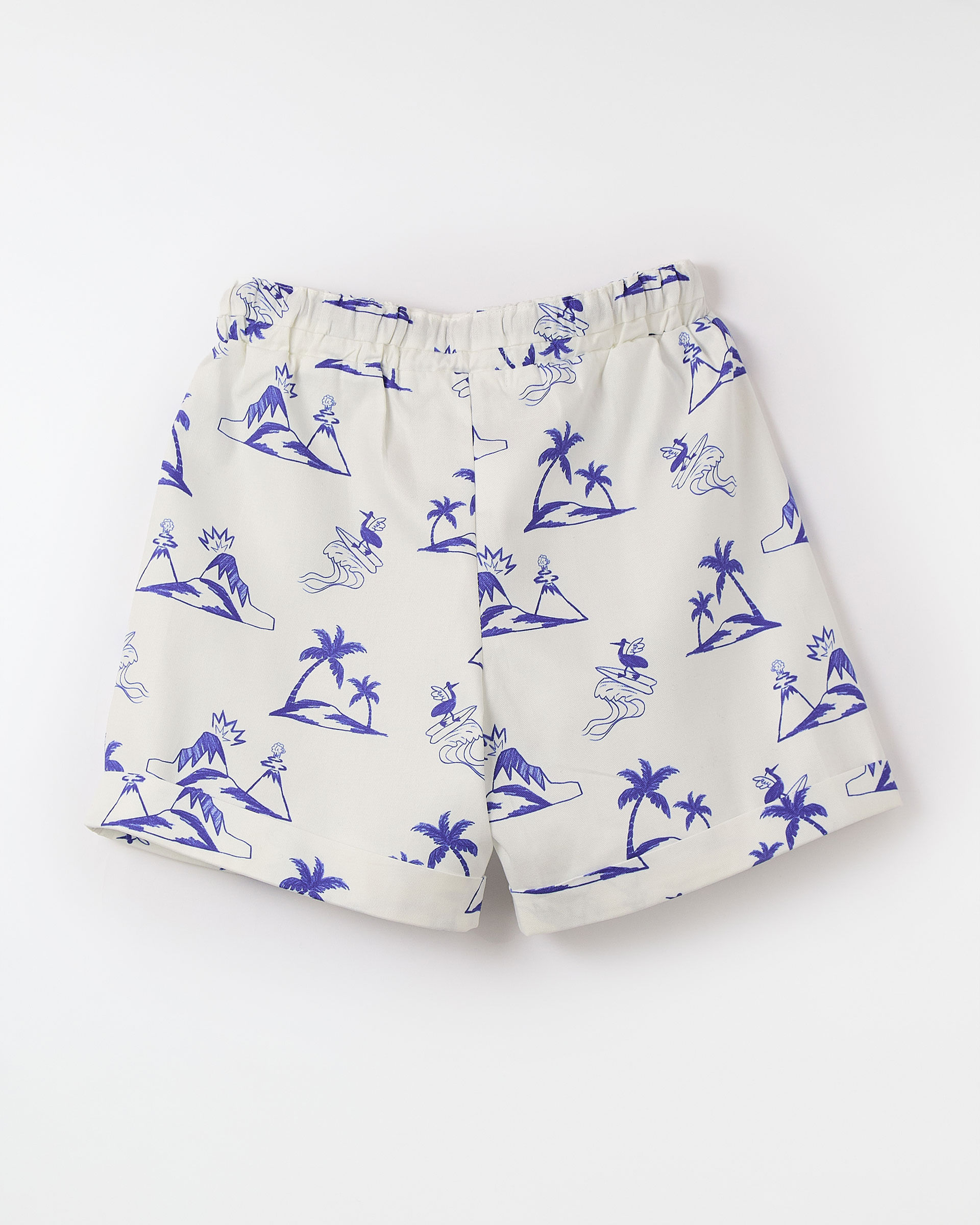 Short Pegando Onda