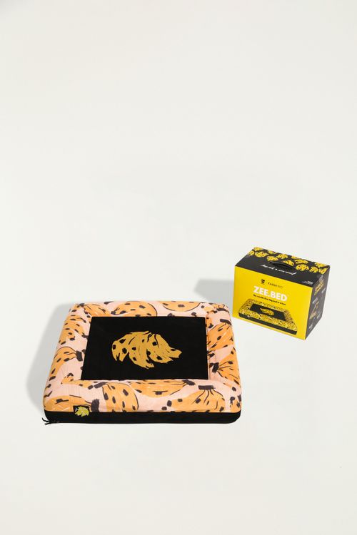 355282_7895_2-CAMA-P-FARM-ZEEDOG-BANANAS