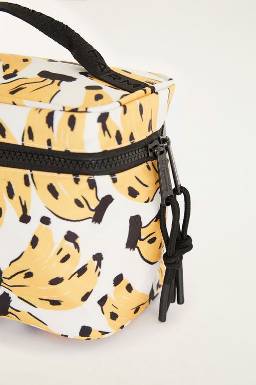 349223_53638_2-NECESSAIRE-ME-LEVA-BOSSA-BANANA-OFF-WHIT